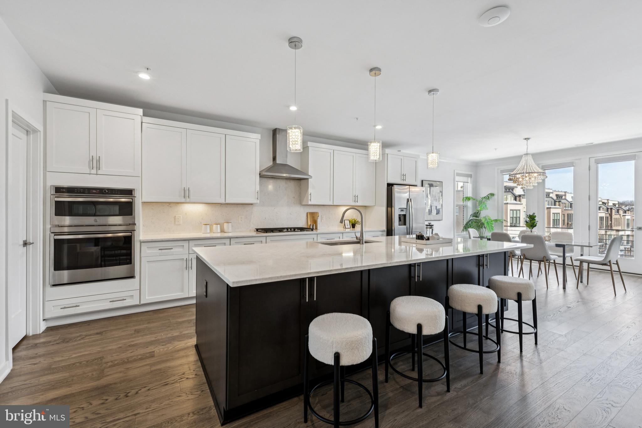 COMMONWEALTH PLACE AT WESTFIELDS - Residential