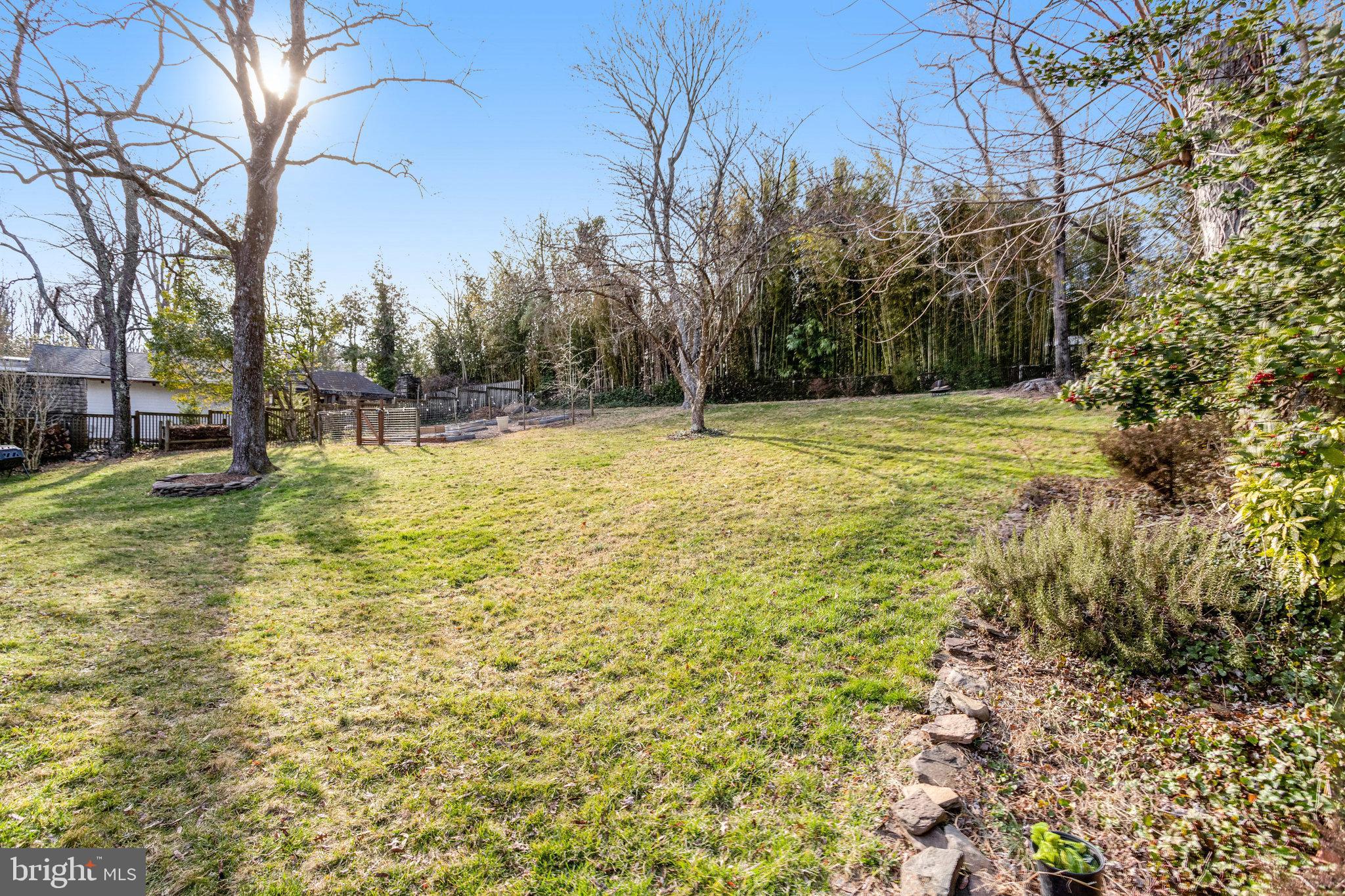 VALLEY BROOK - Residential