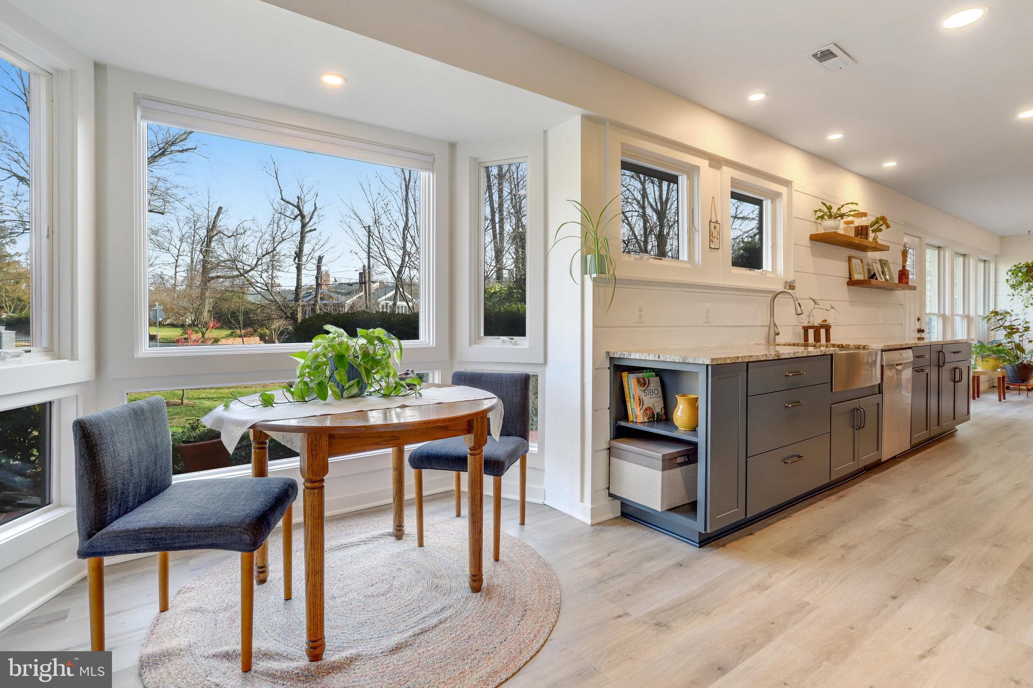 VALLEY BROOK - Residential