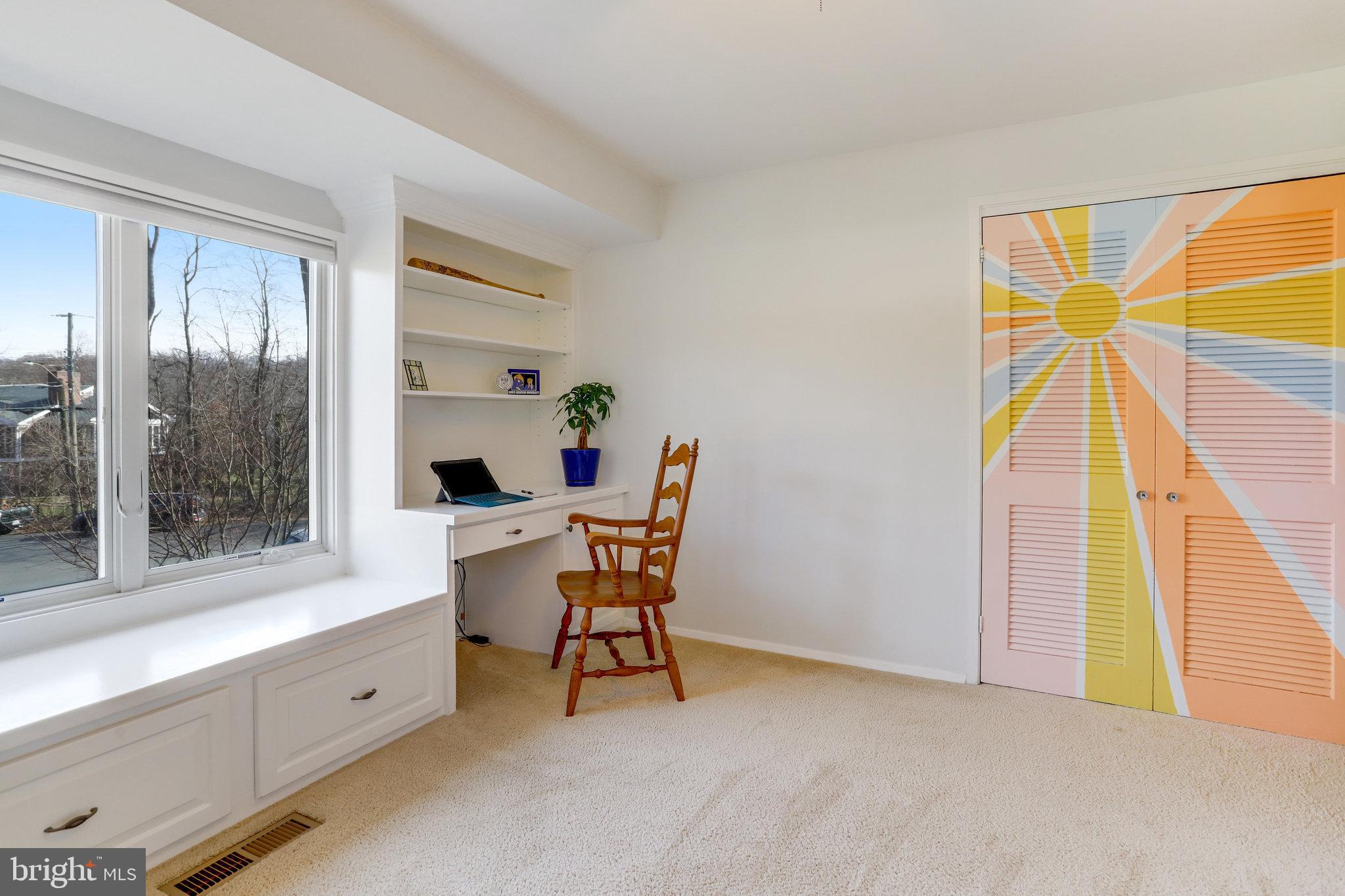 VALLEY BROOK - Residential