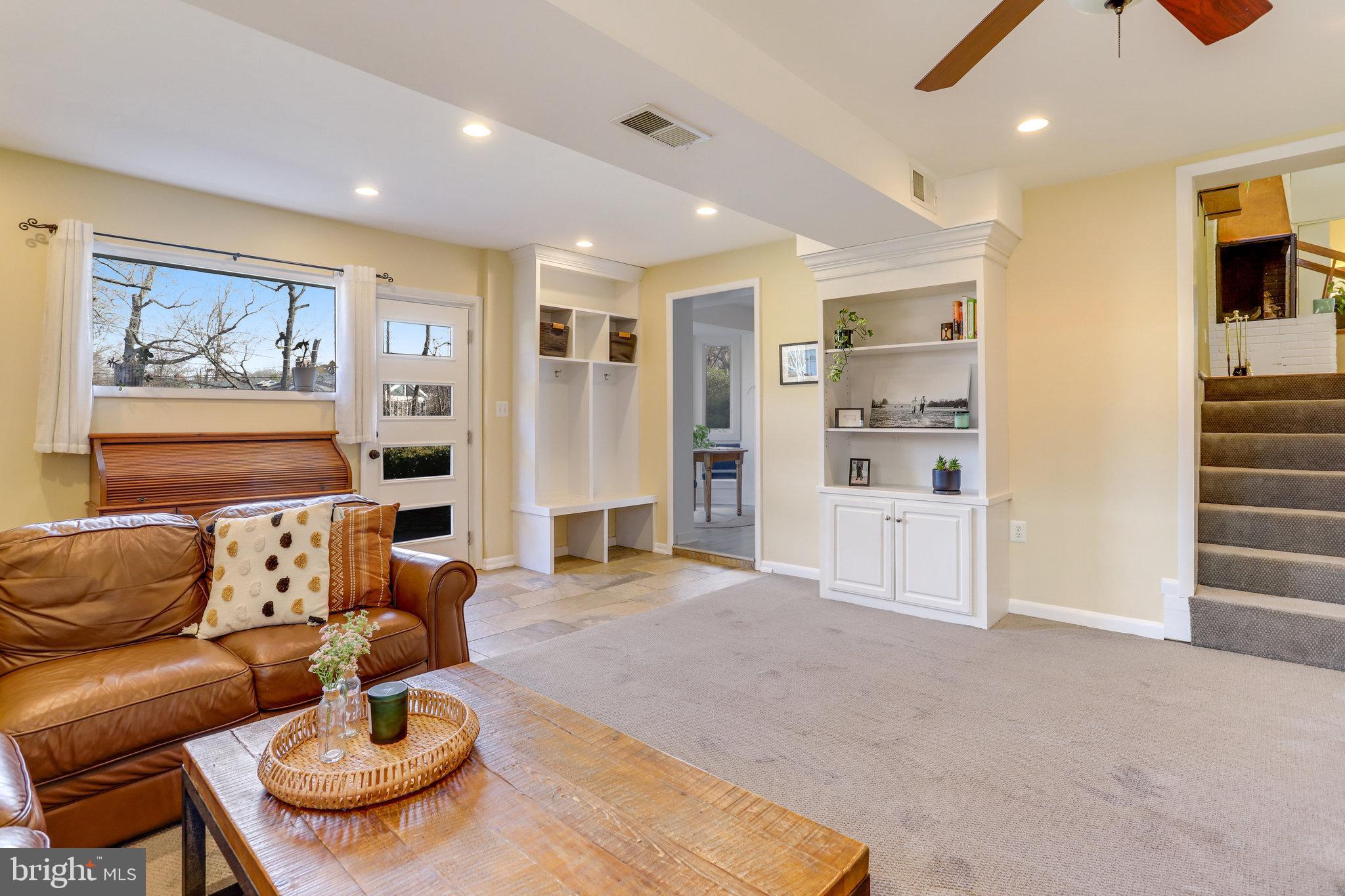 VALLEY BROOK - Residential