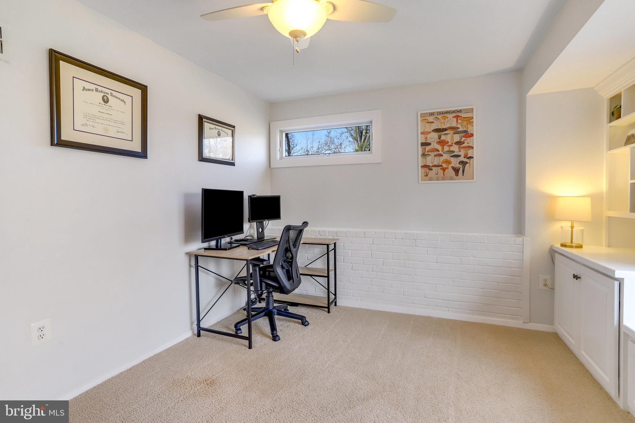 VALLEY BROOK - Residential