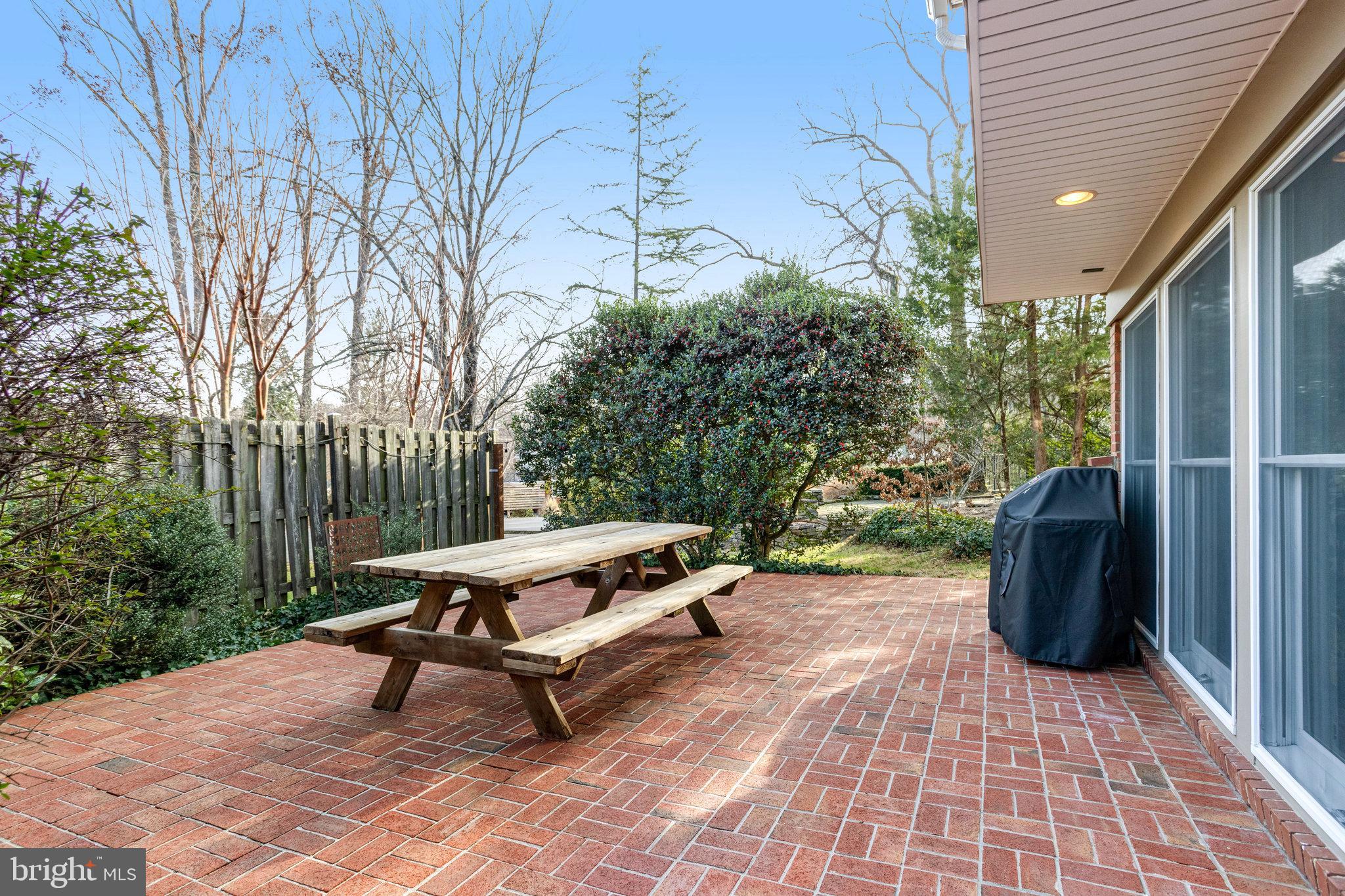 VALLEY BROOK - Residential