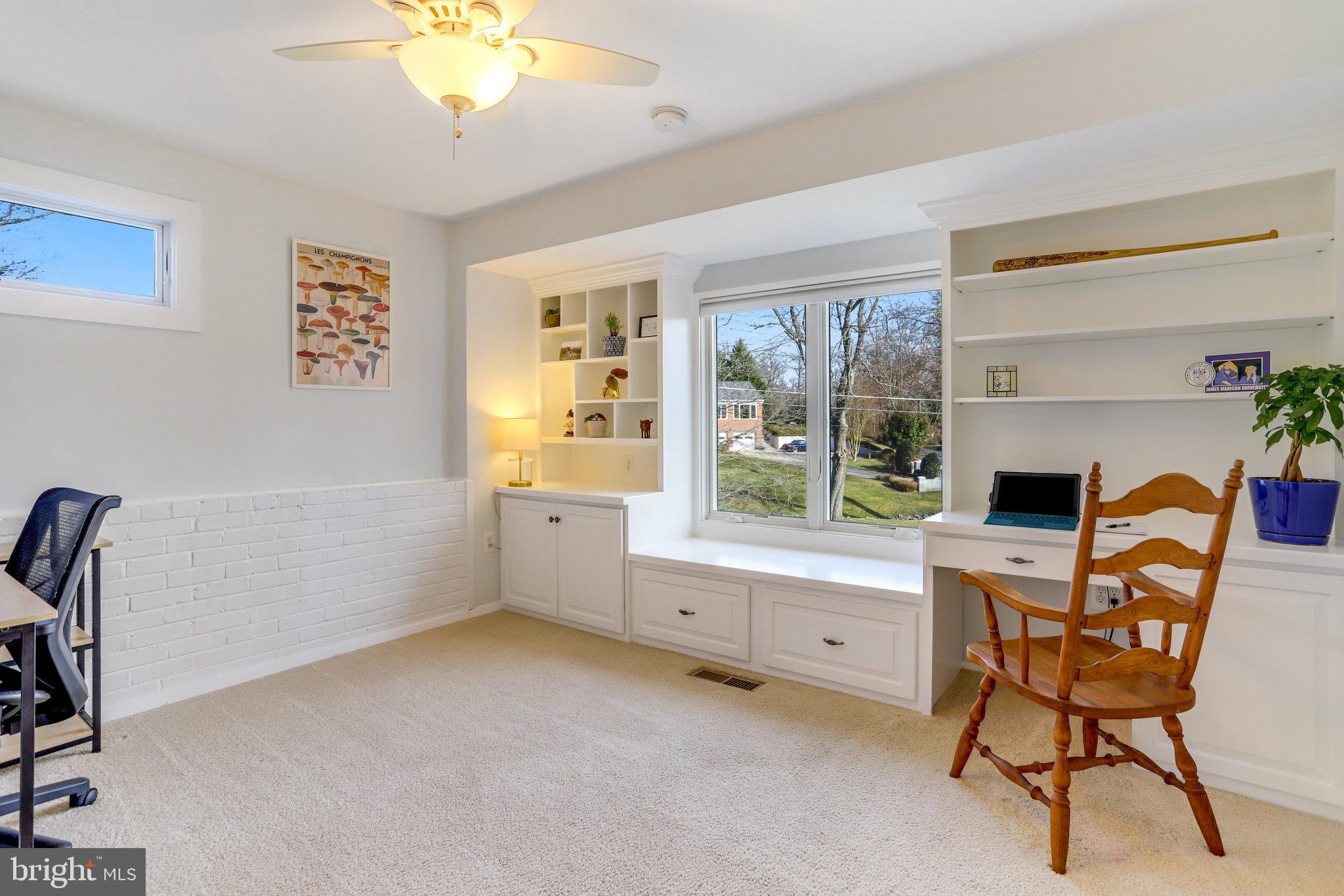 VALLEY BROOK - Residential