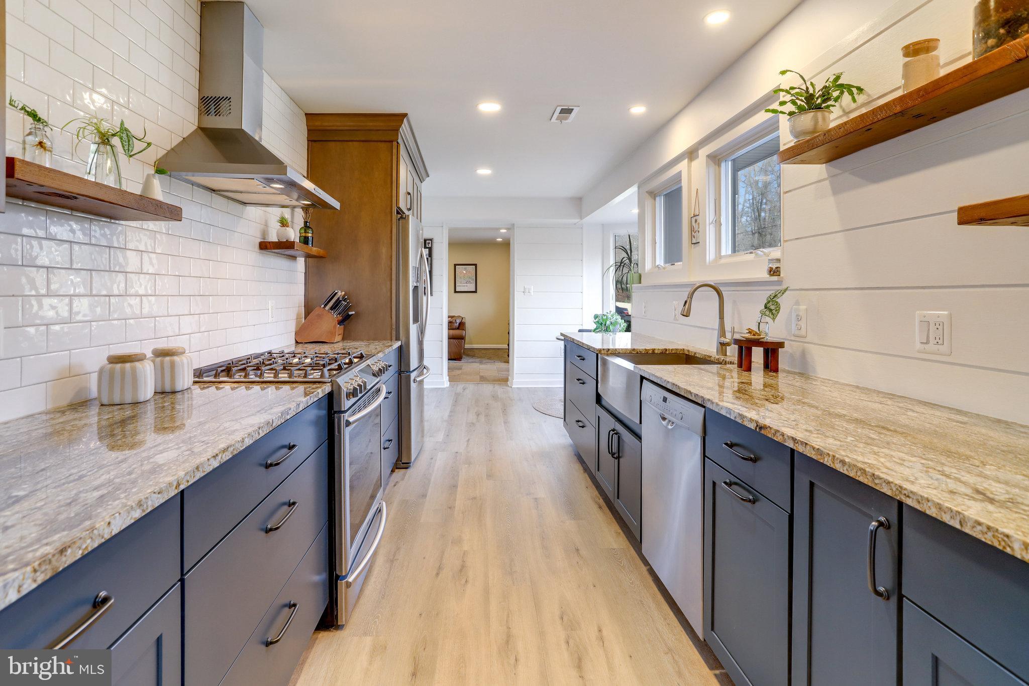 VALLEY BROOK - Residential