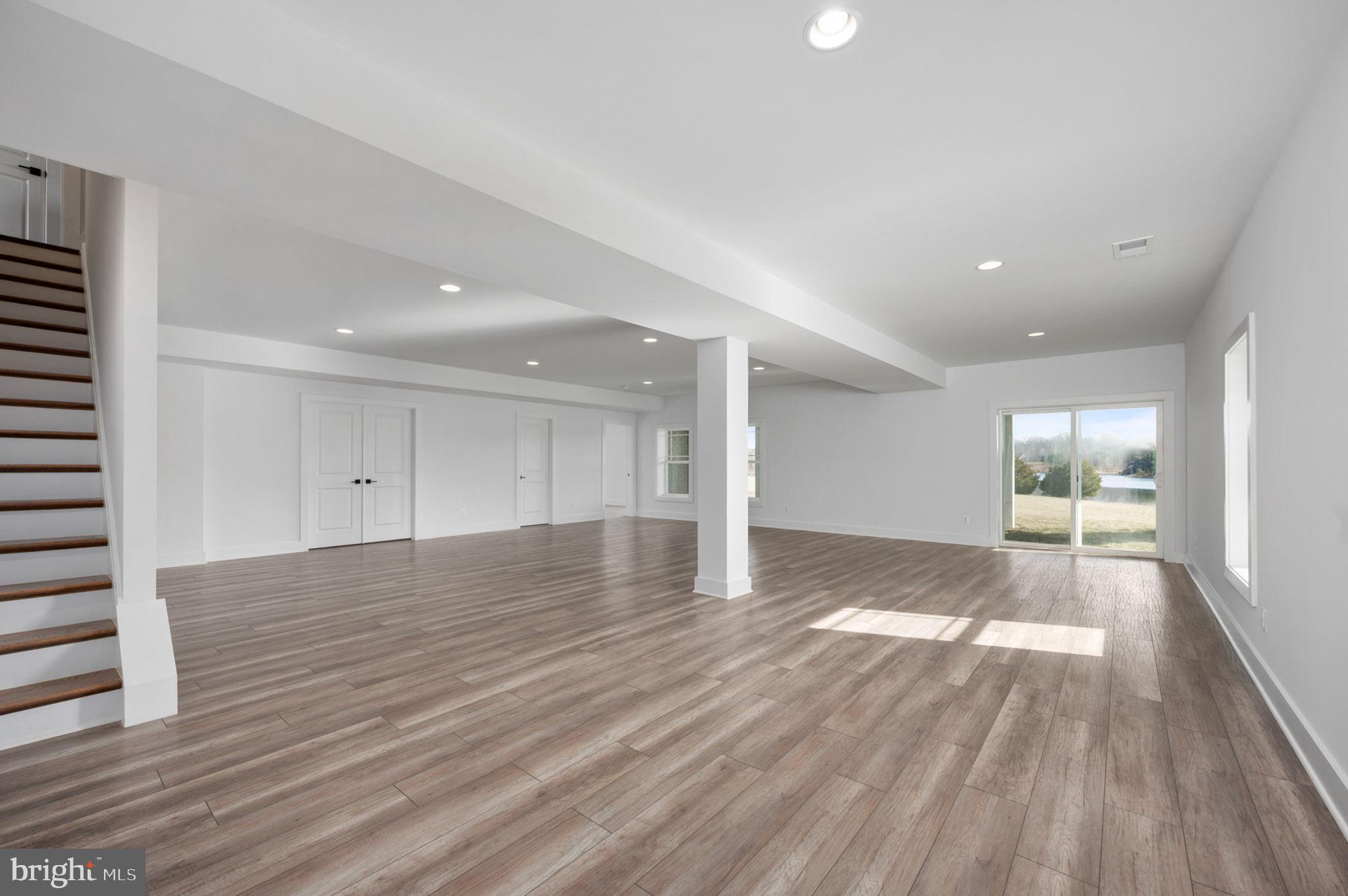 HUNTING RUN ESTATES - Residential