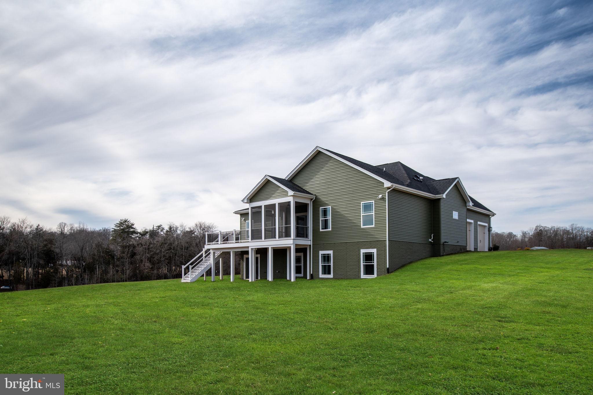 HUNTING RUN ESTATES - Residential