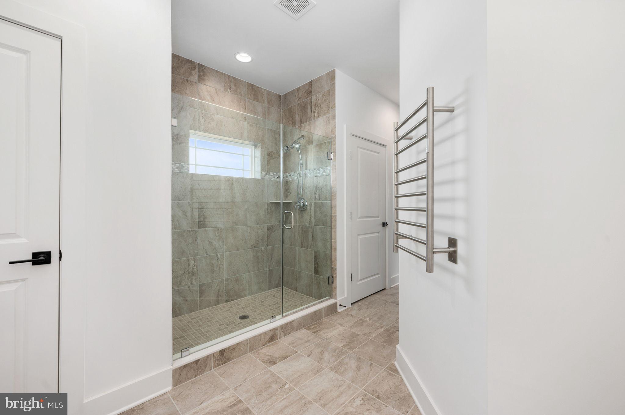 HUNTING RUN ESTATES - Residential