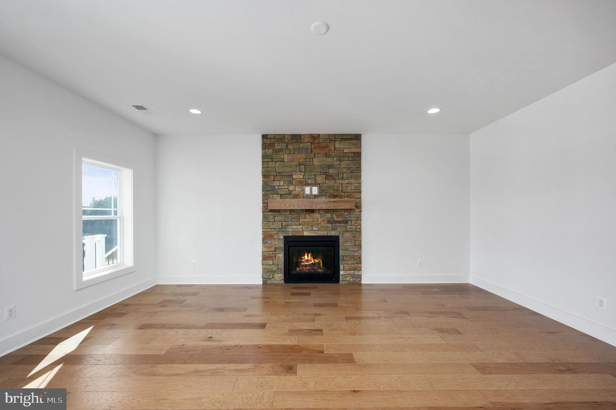 HUNTING RUN ESTATES - Residential