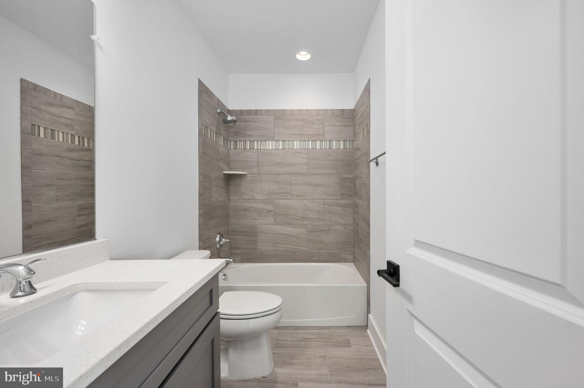 HUNTING RUN ESTATES - Residential