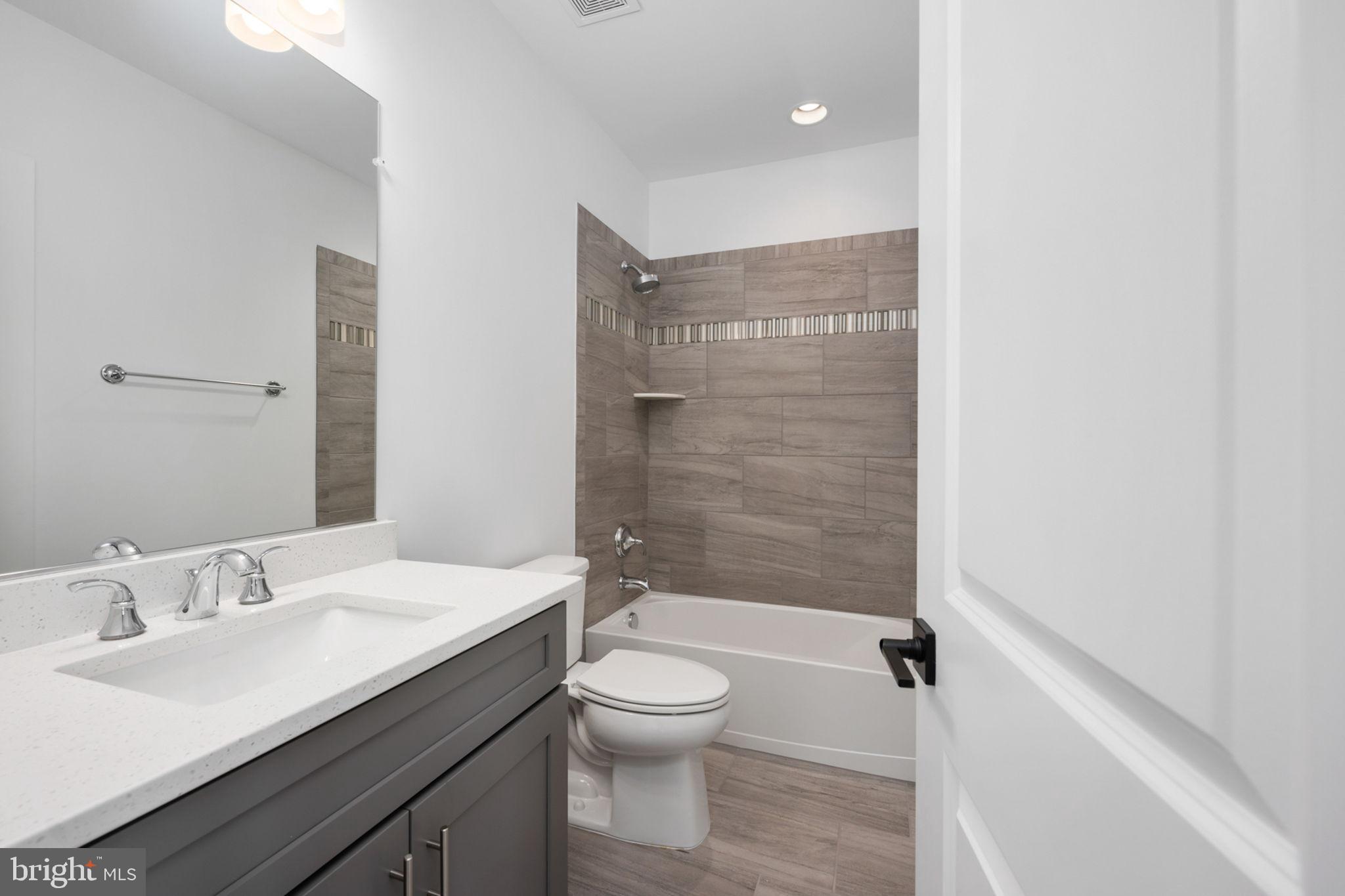 HUNTING RUN ESTATES - Residential