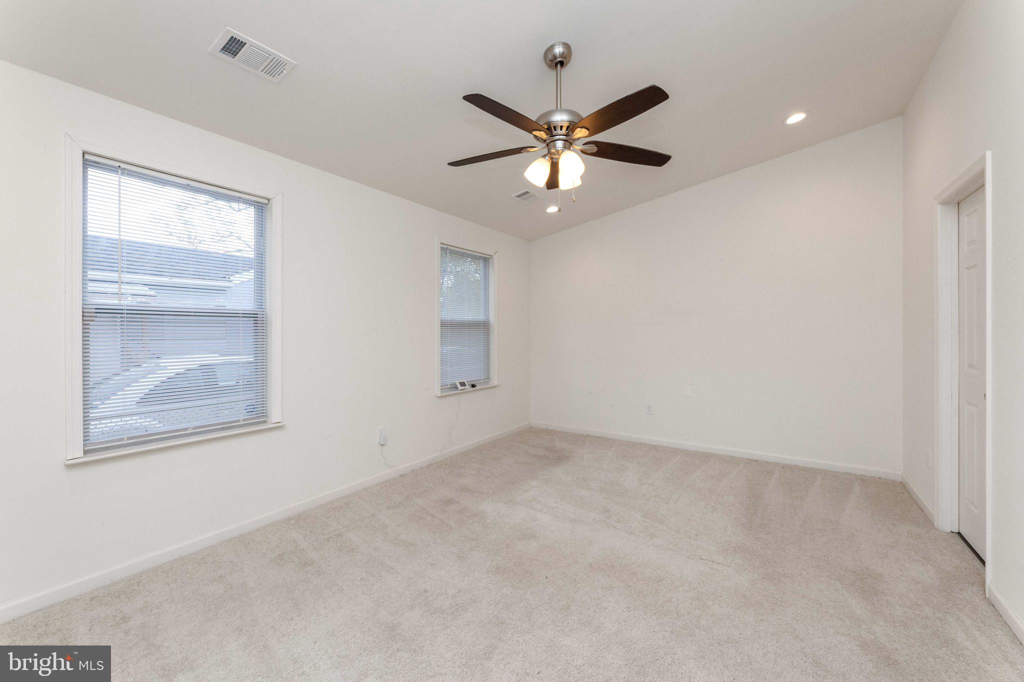 SPRINGDALE - Residential