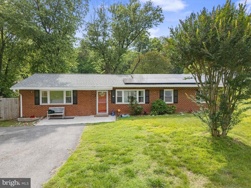 Back to active- Buyer's finance fell through. Beautiful 4BR/3BA Move-In Ready Home on Over ½ Acre Corner Lot. Well-maintained single-family home featuring 4 spacious bedrooms and 3 full bathrooms, including a luxurious primary suite with dual bathrooms. The open-concept layout seamlessly connects living, dining, and kitchen areas—ideal for everyday living and entertaining. The kitchen features granite countertops, stainless steel appliances, and ample cabinet space. Step outside to a fully fenced backyard with a screened-in porch and extended cement patio—perfect for outdoor enjoyment.
Key Updates: New roof (6/2023), New HVAC (1/2024), New water heater w/ compliant compressor (10/2023), Solar installed (2/2023) – purchased, $270/month, generates $46–$53/mo, utility bills <$200/month (all-electric home), Yard fenced (4/2021), Screened porch + patio (5/2016, permitted), Located near major commuter routes. Spacious lot offers room for outdoor activities, gardening, or future additions.
Don’t miss this exceptional opportunity!