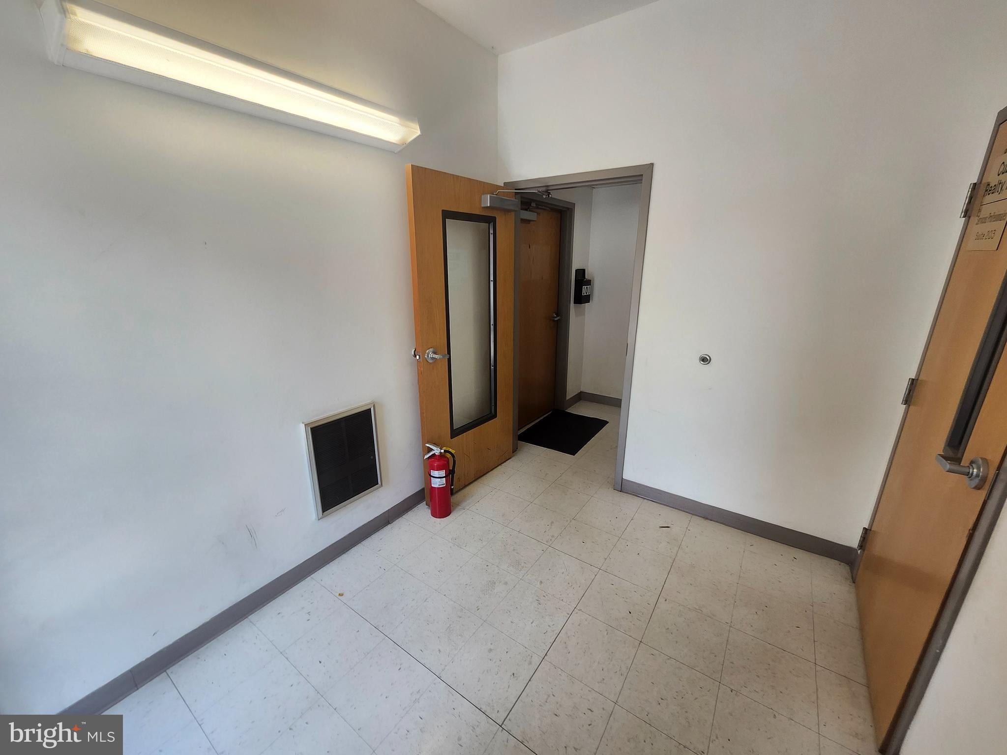 10515 CRESTWOOD DRIVE 103