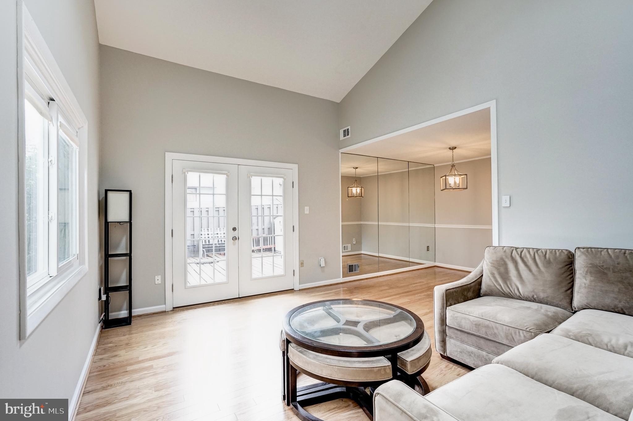 SUGARLAND RUN - Residential