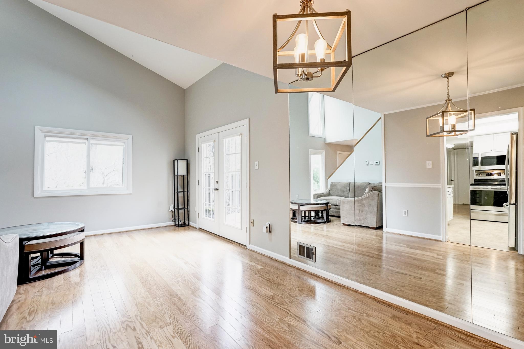 SUGARLAND RUN - Residential