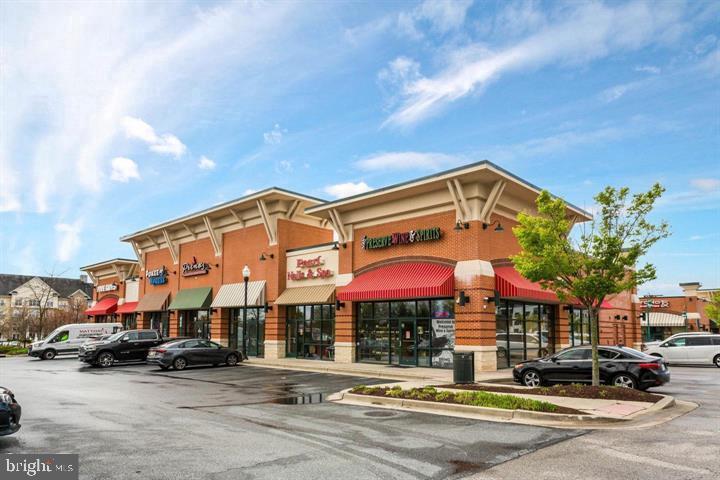 VILLAGES OF DORCHESTER - Residential