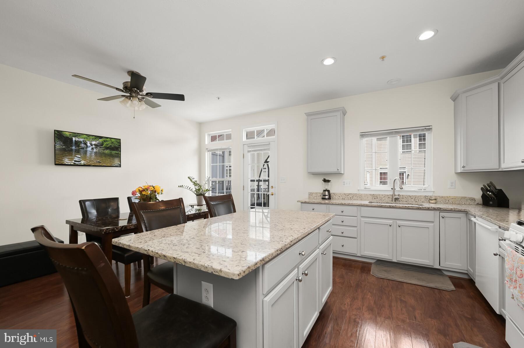 VILLAGES OF DORCHESTER - Residential