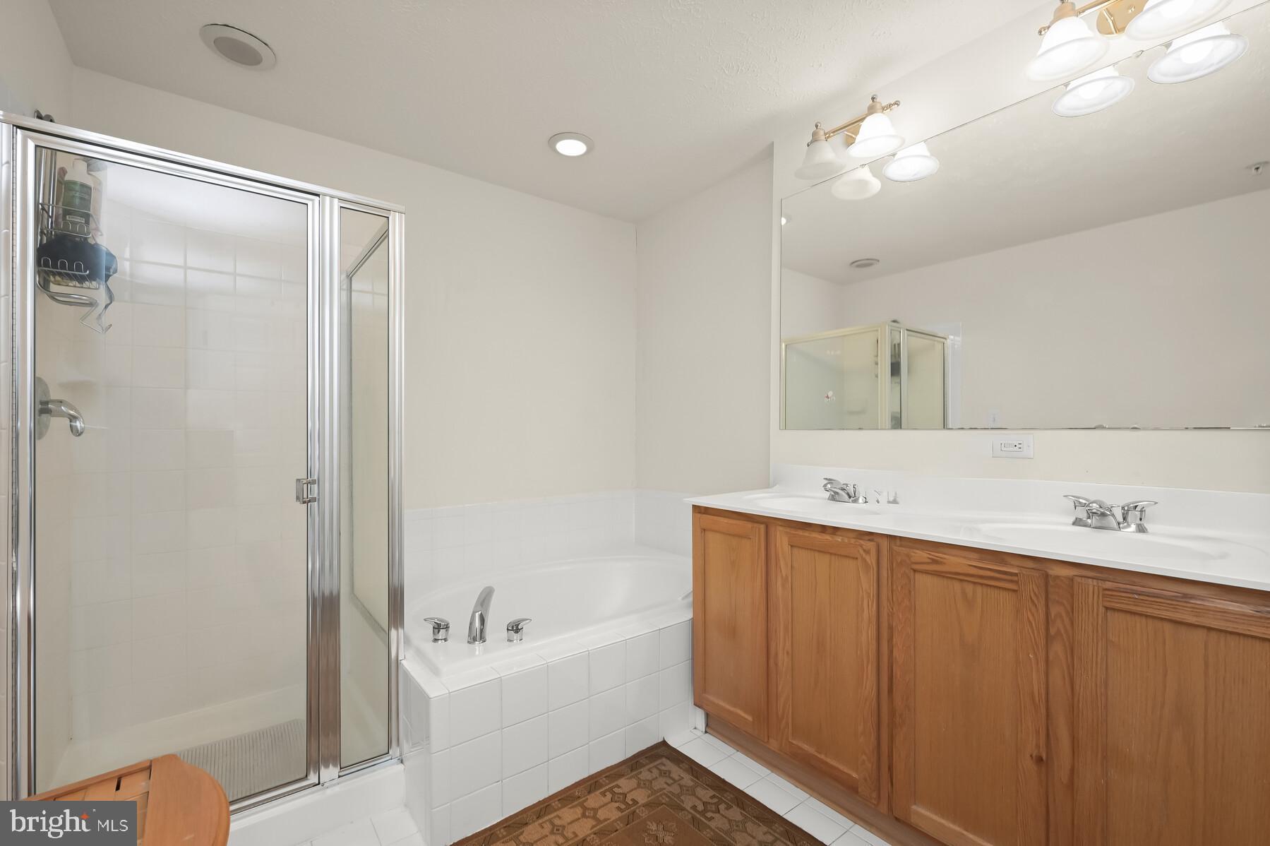 VILLAGES OF DORCHESTER - Residential