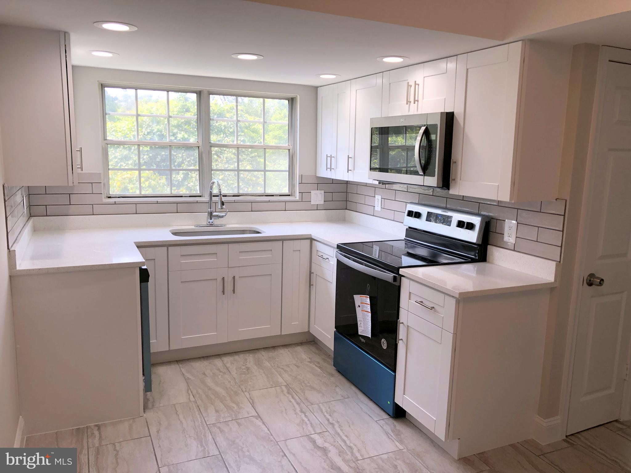 FOX CHAPEL AT TUDOR KNOLLS - Residential Lease