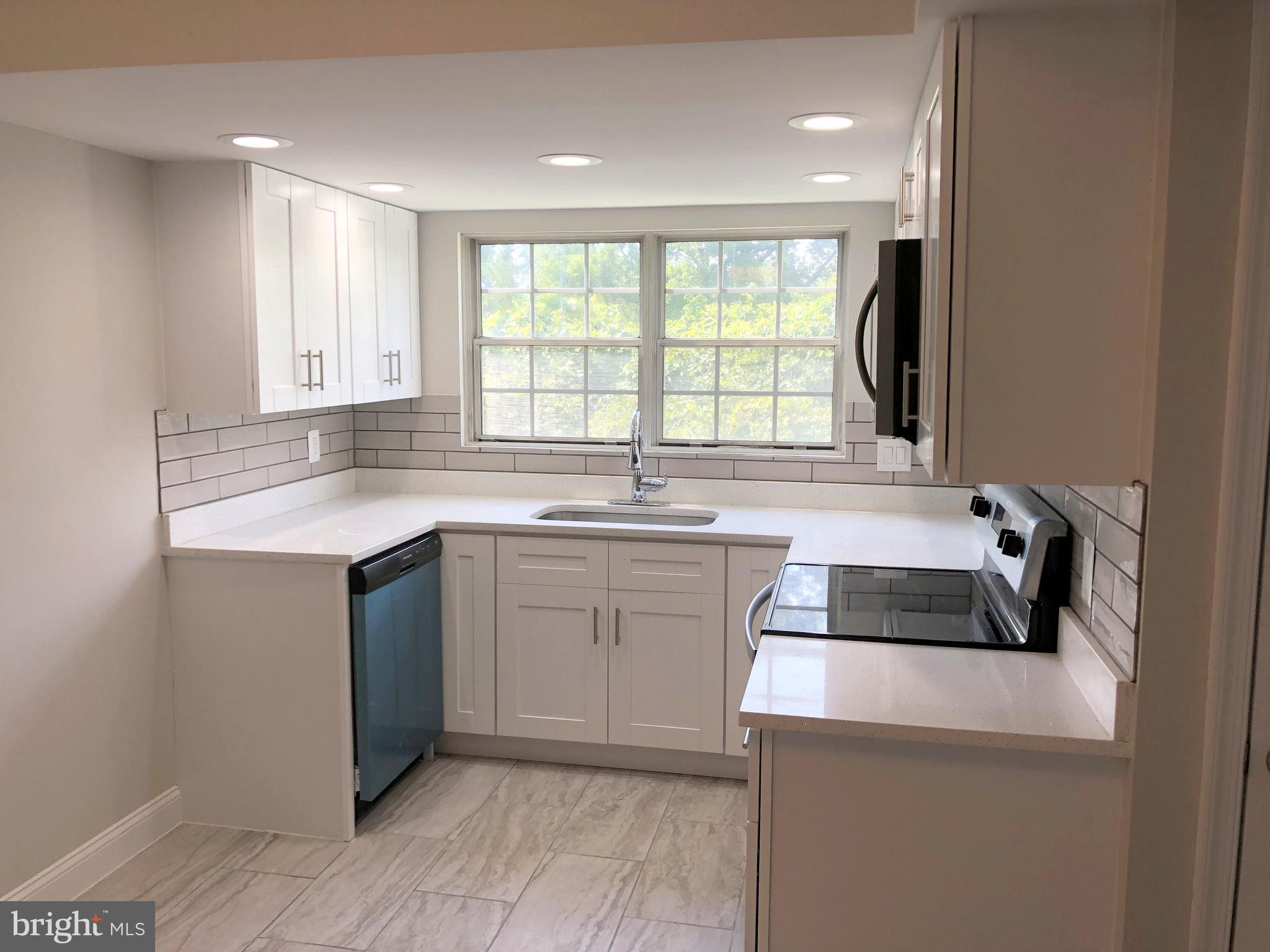 FOX CHAPEL AT TUDOR KNOLLS - Residential Lease