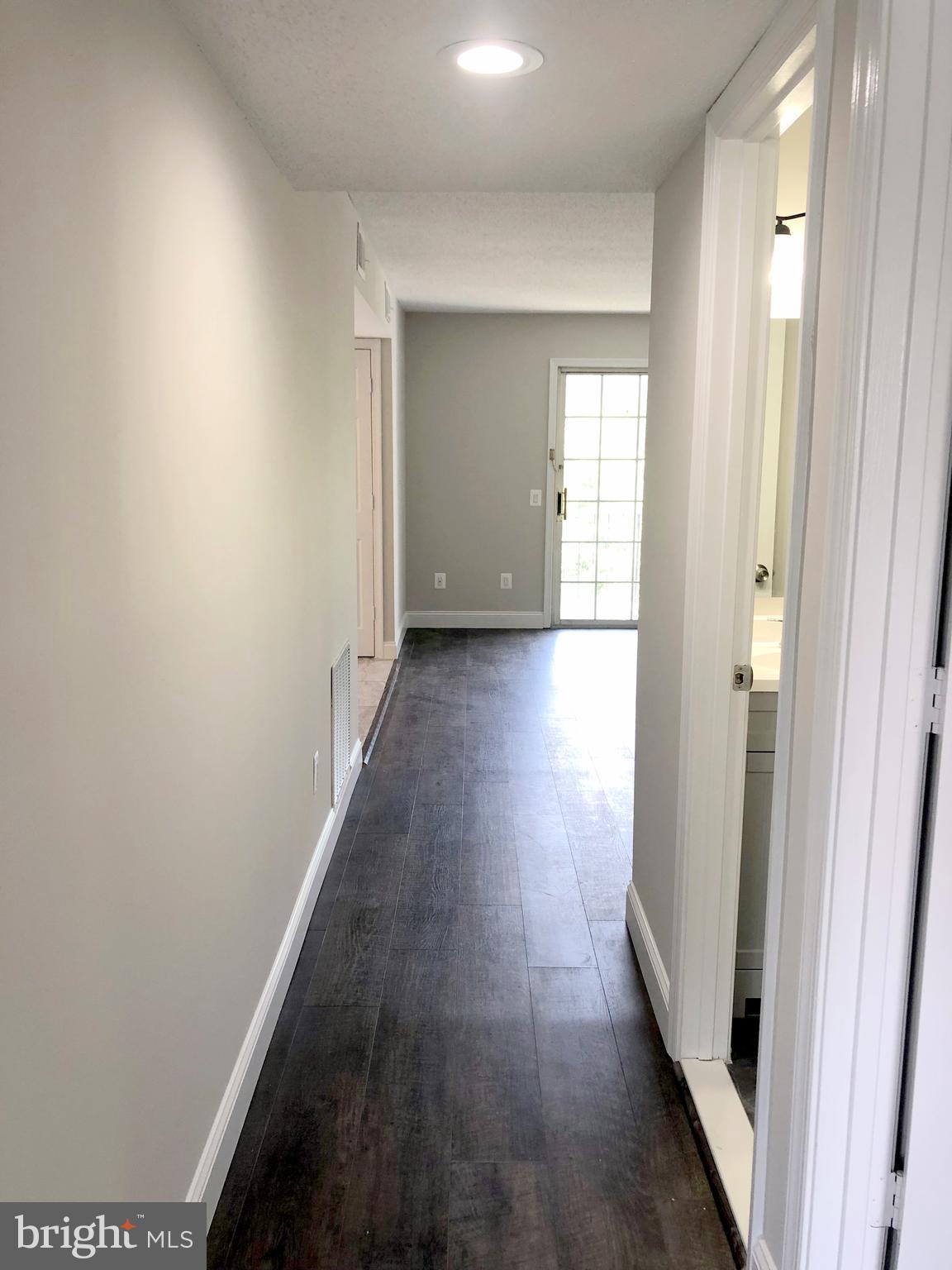 FOX CHAPEL AT TUDOR KNOLLS - Residential Lease