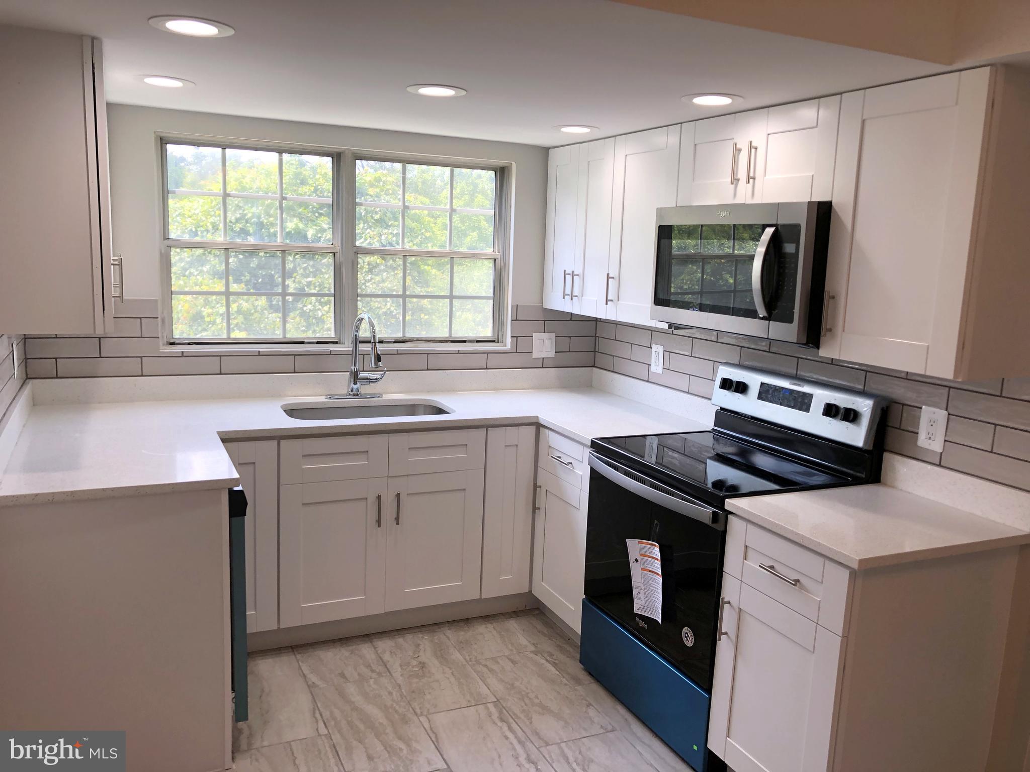 FOX CHAPEL AT TUDOR KNOLLS - Residential Lease