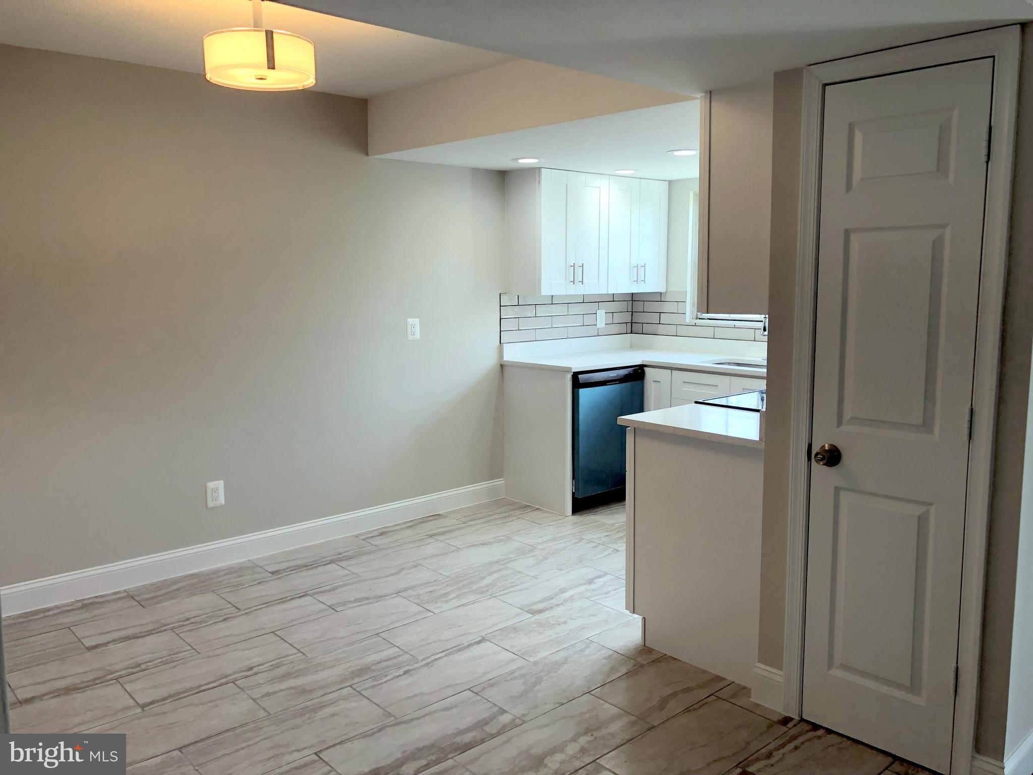 FOX CHAPEL AT TUDOR KNOLLS - Residential Lease