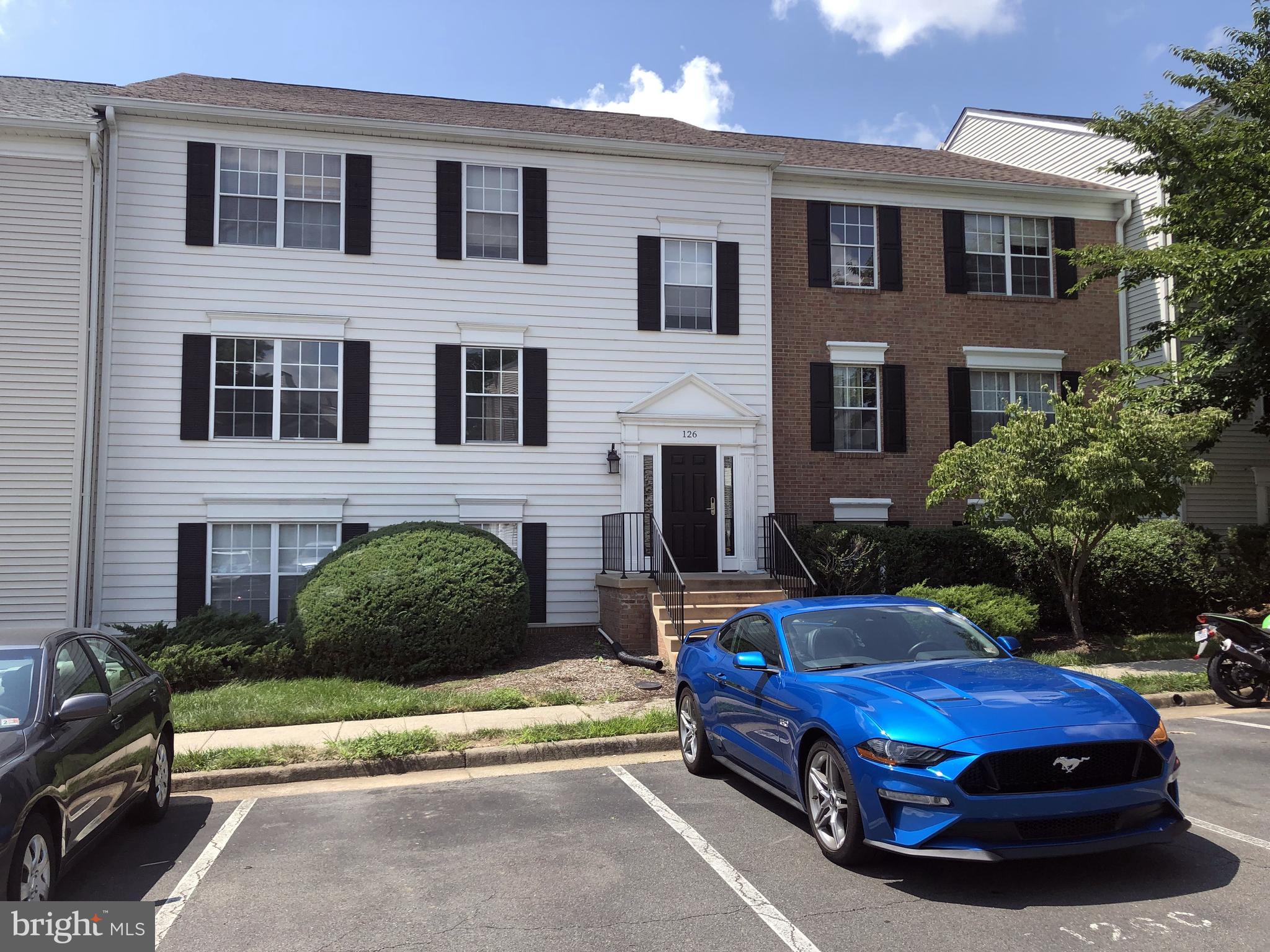 FOX CHAPEL AT TUDOR KNOLLS - Residential Lease