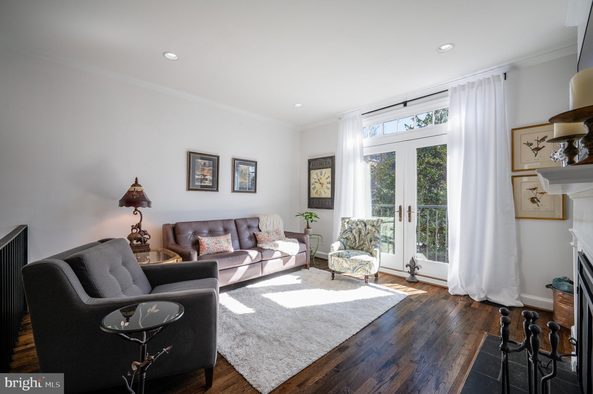 OLD TOWN ALEXANDRIA - Residential