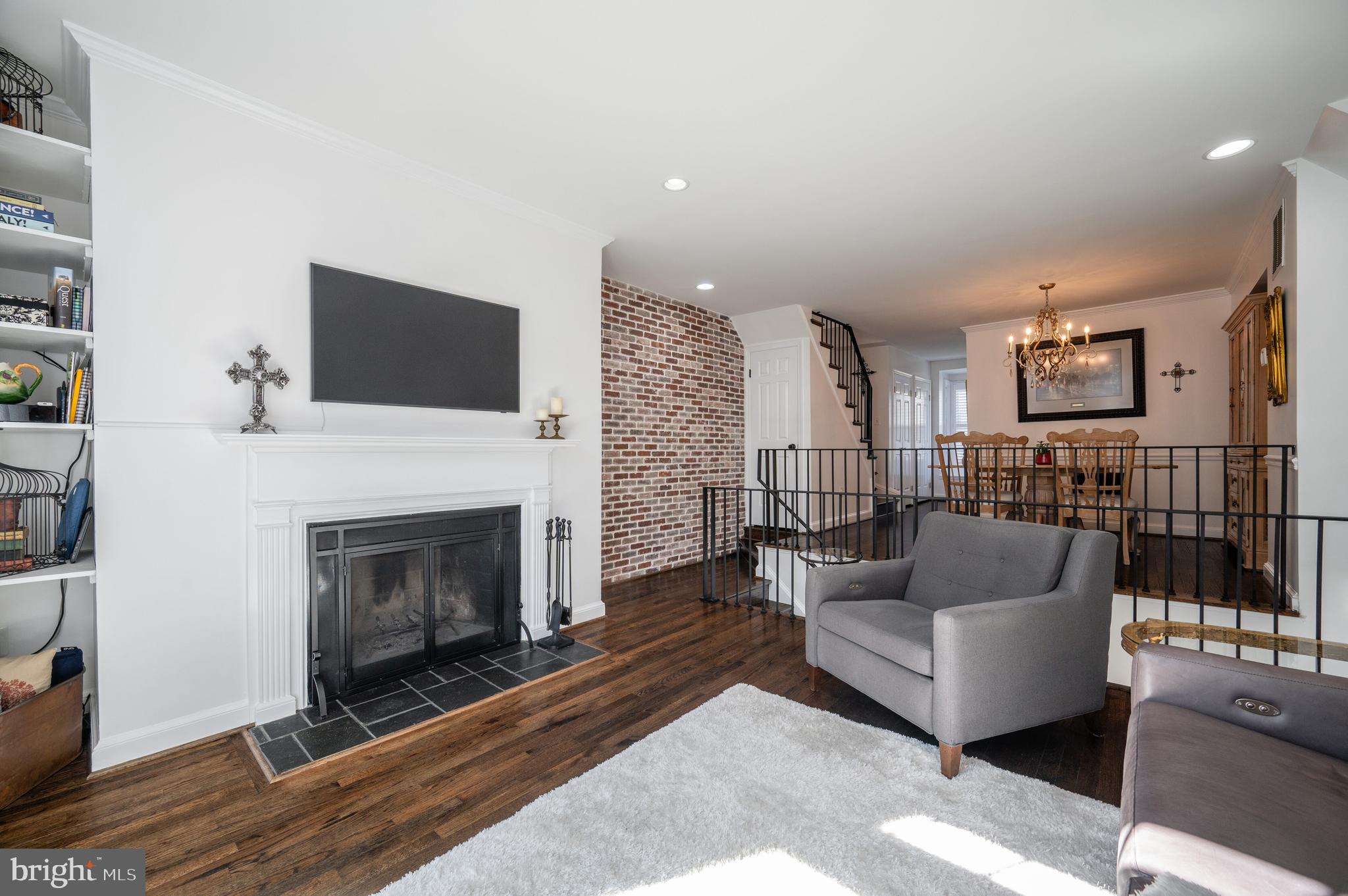 OLD TOWN ALEXANDRIA - Residential