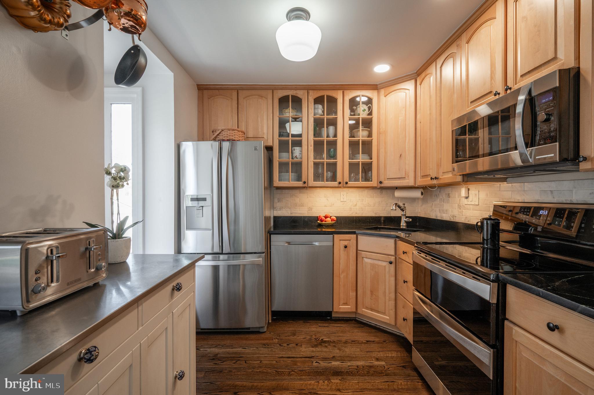 OLD TOWN ALEXANDRIA - Residential