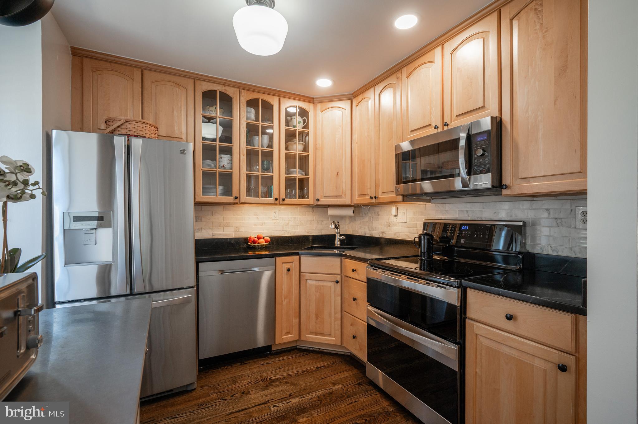 OLD TOWN ALEXANDRIA - Residential