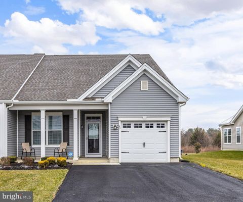 Photo of 43 Queensferry Drive, WILLIAMSTOWN, NJ 08094 (MLS # NJGL2070812)