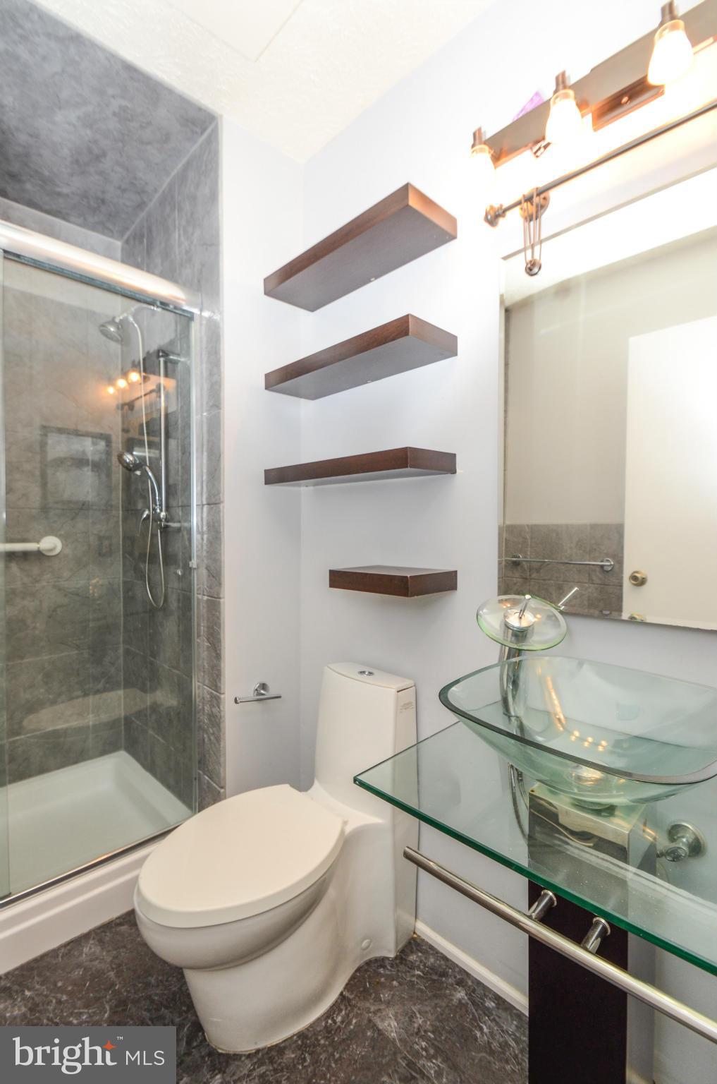 HARBOUR OAKS - Residential