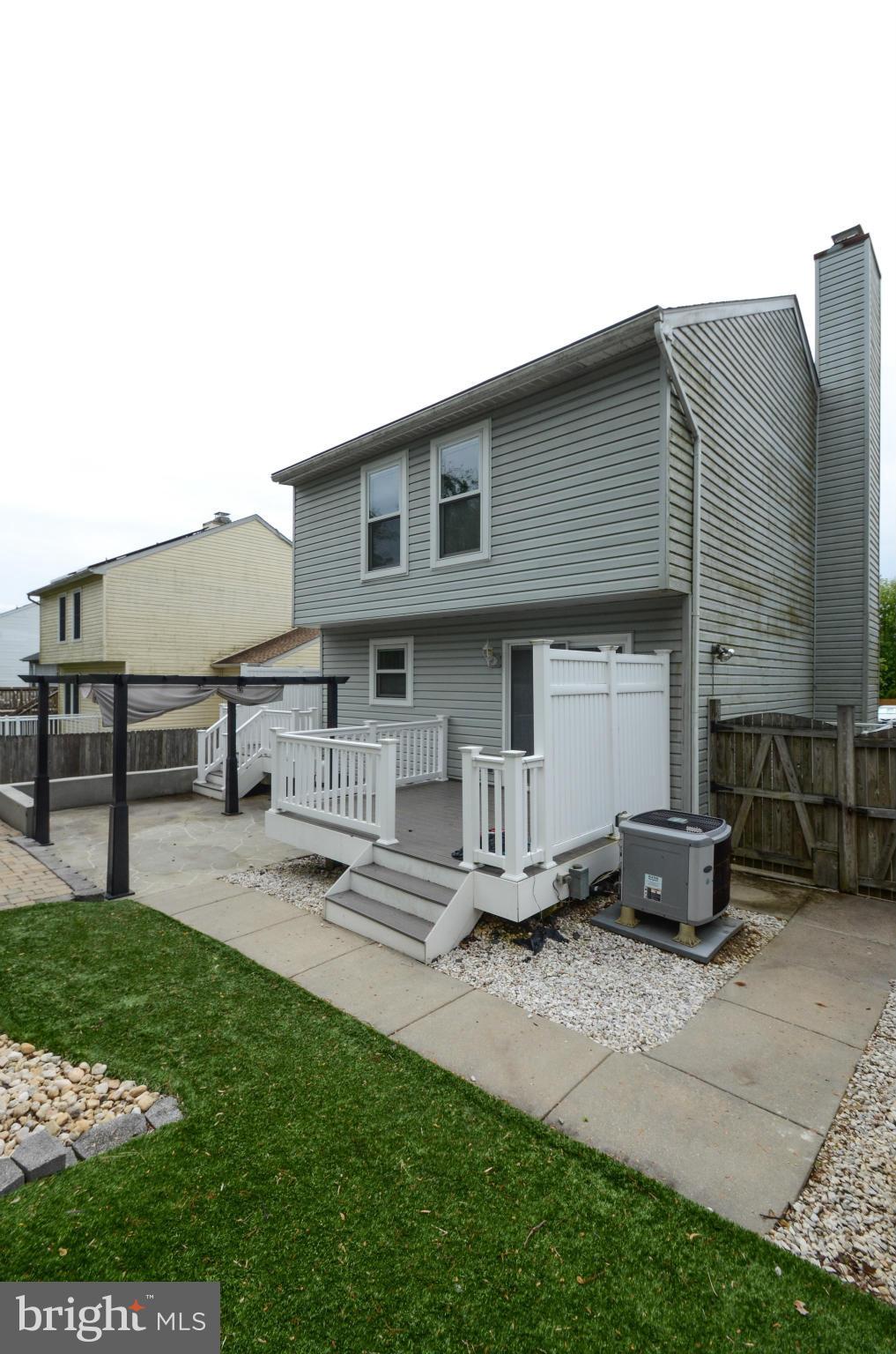 HARBOUR OAKS - Residential