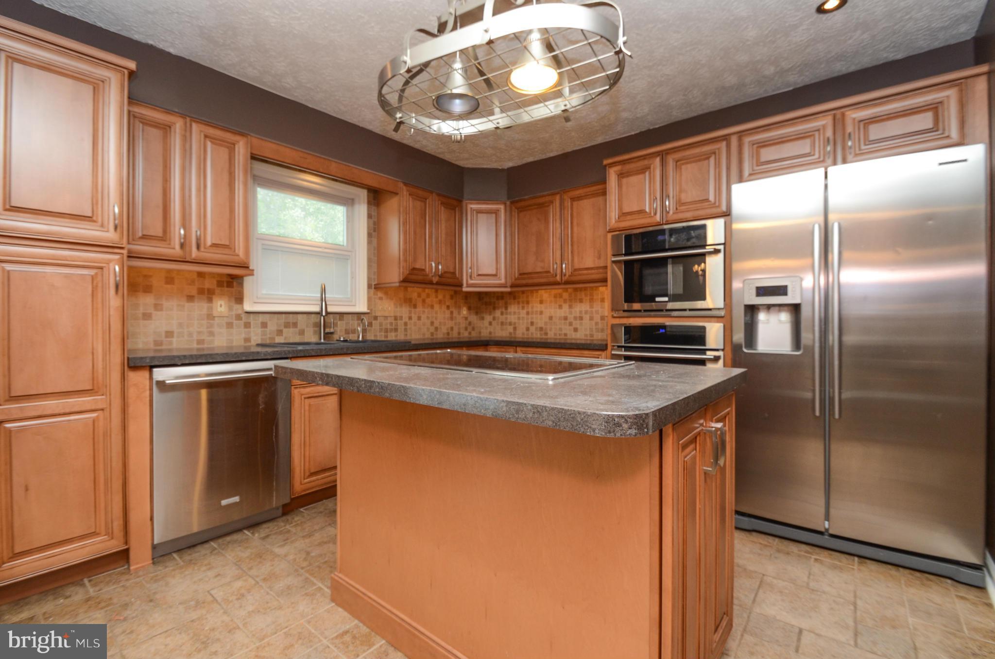 HARBOUR OAKS - Residential