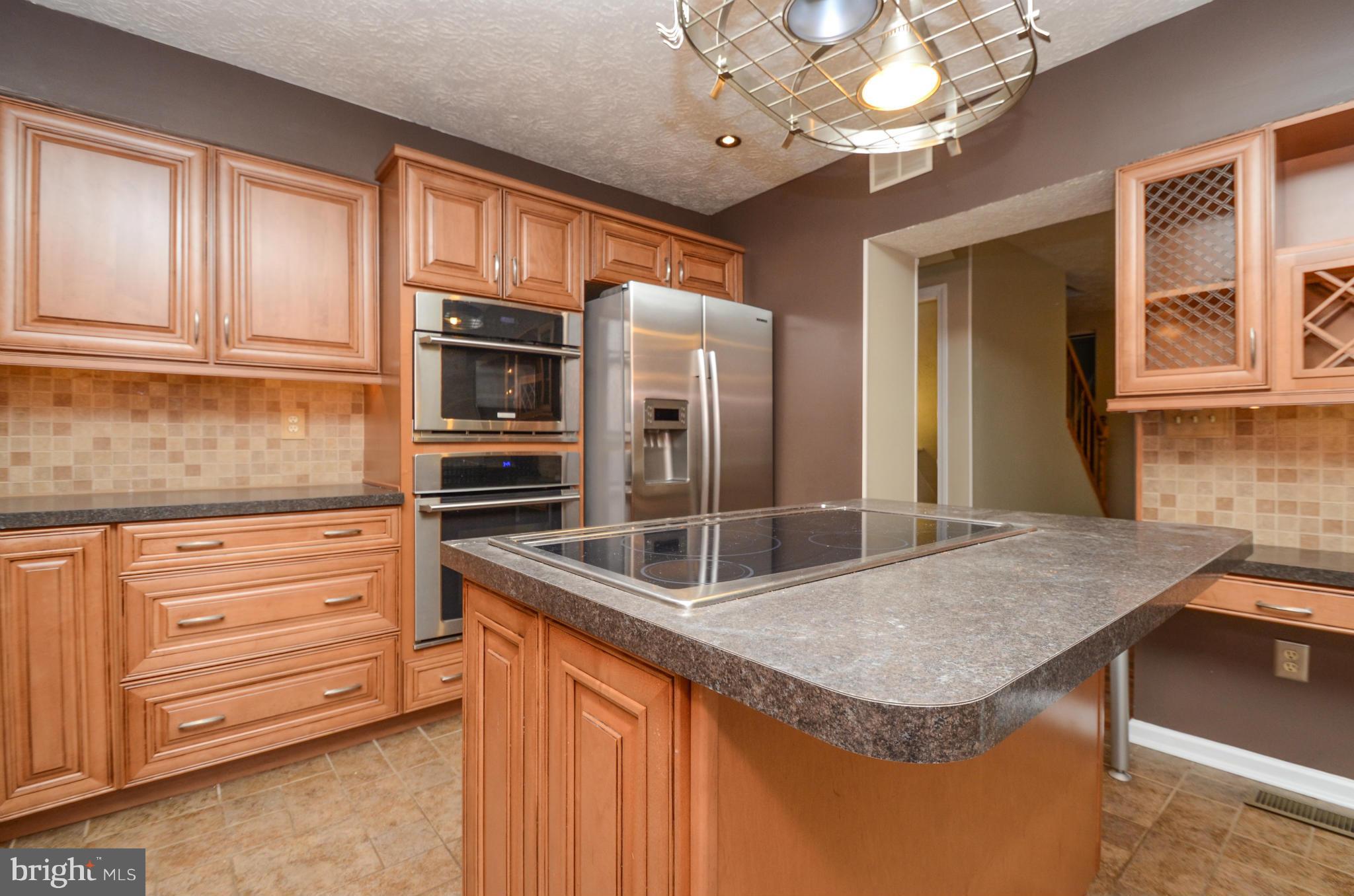 HARBOUR OAKS - Residential