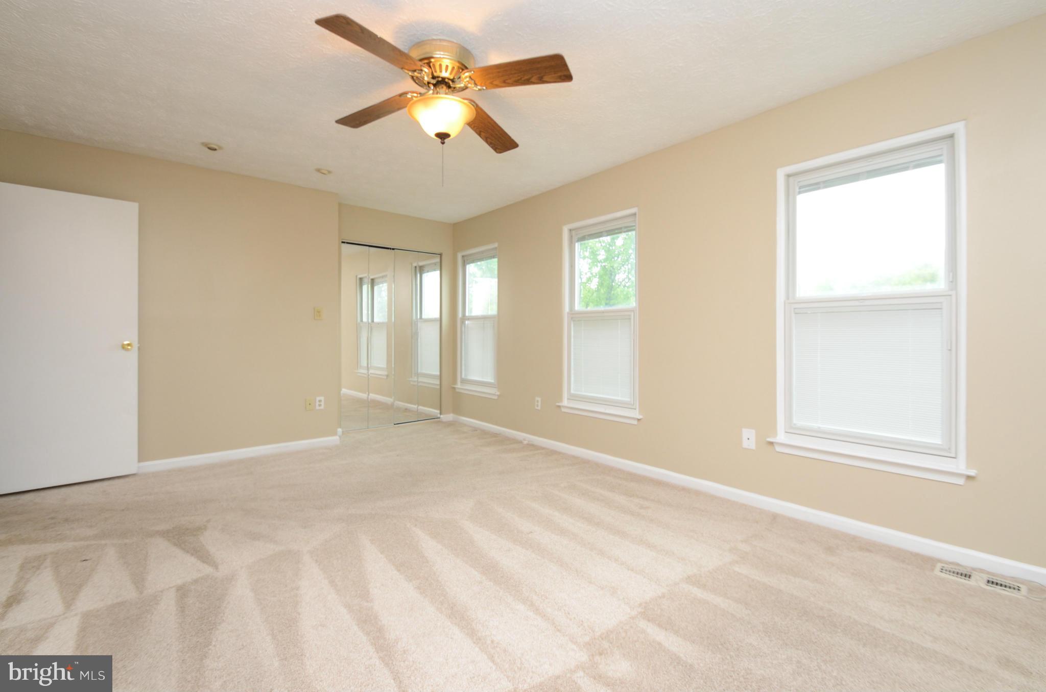 HARBOUR OAKS - Residential