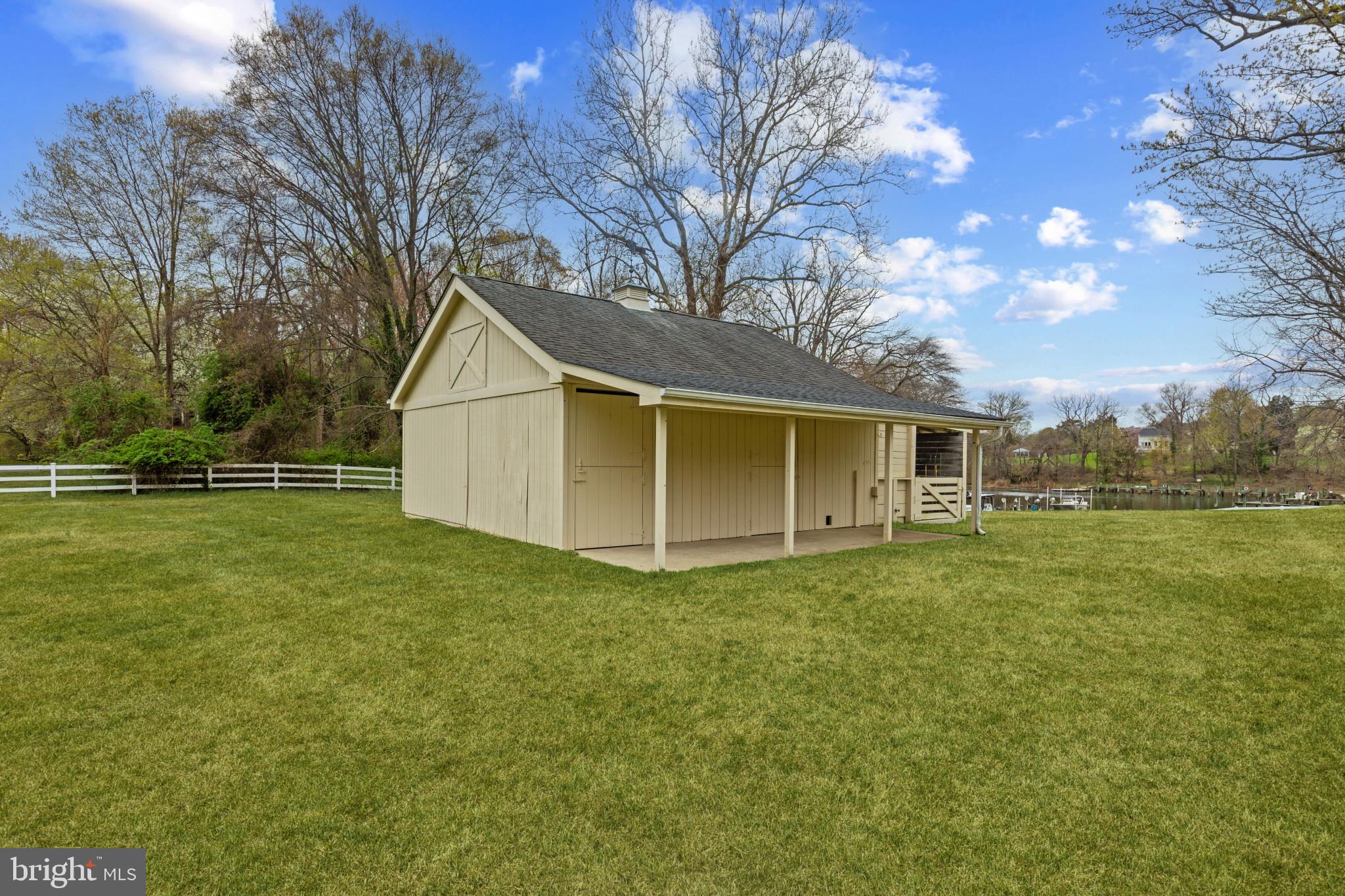 RUNDELAC FARM - Residential