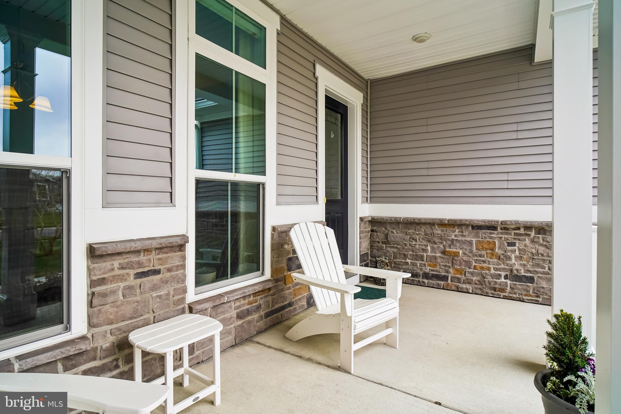 33074 VILLA AMANZI WAY