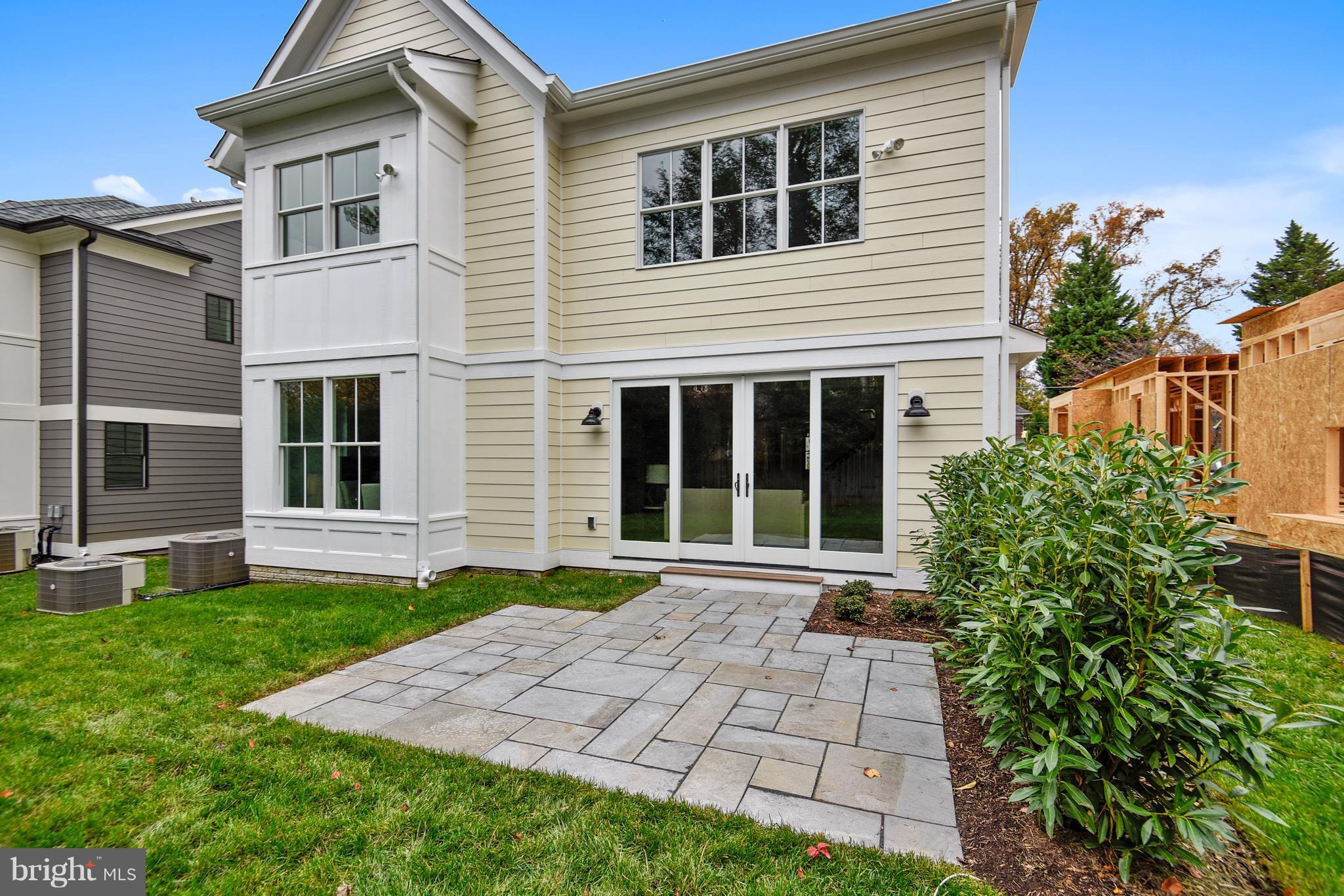 HUNTINGTON TERRACE - Residential