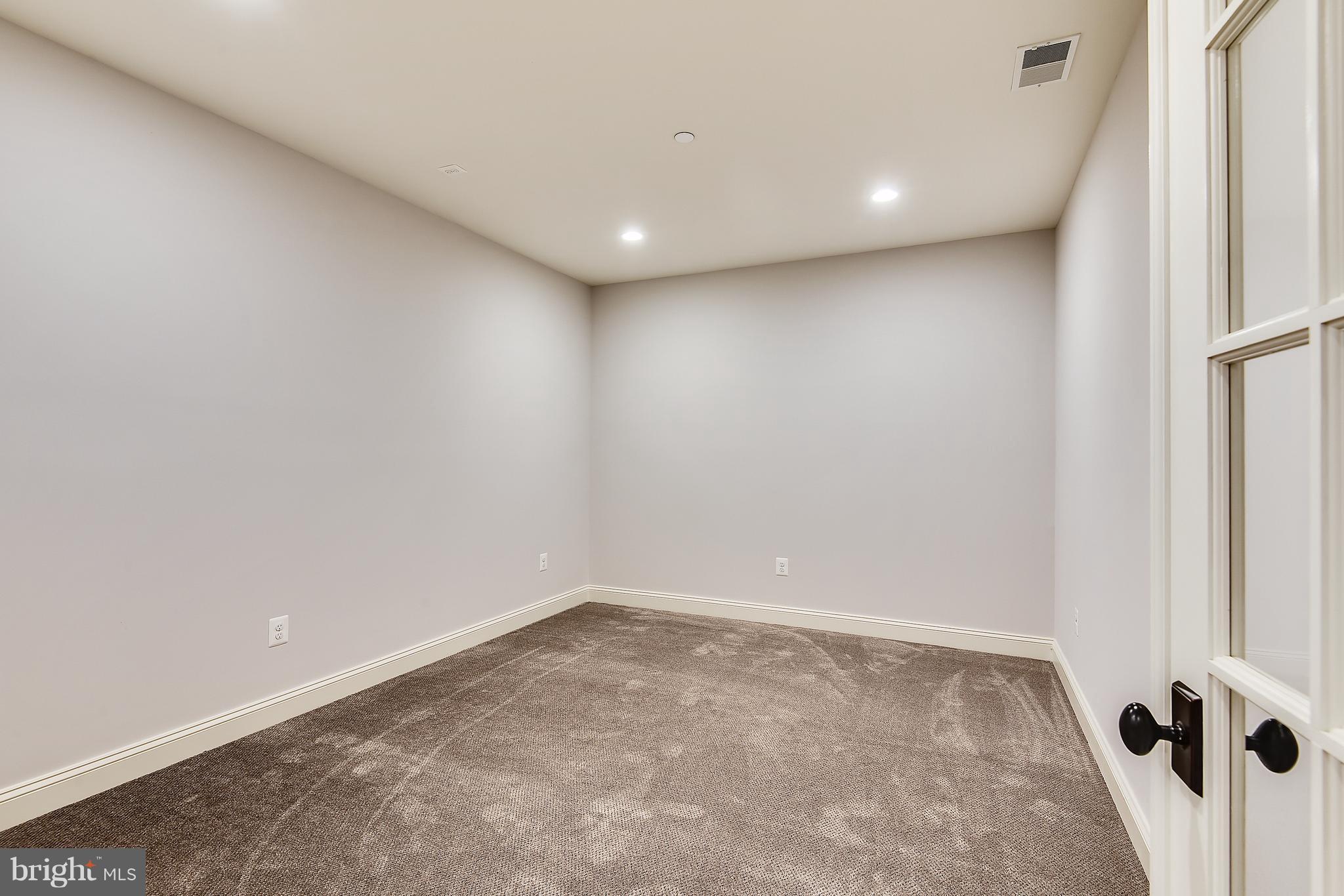 HUNTINGTON TERRACE - Residential