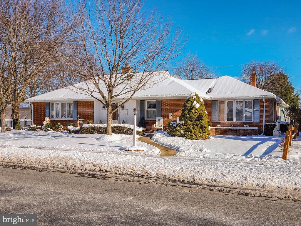 Photo of 501 Kissel Hill Road, Lititz, PA 17543 (MLS # PALA2045800)