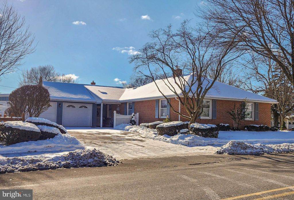 Photo of 501 Kissel Hill Road, Lititz, PA 17543 (MLS # PALA2045800)