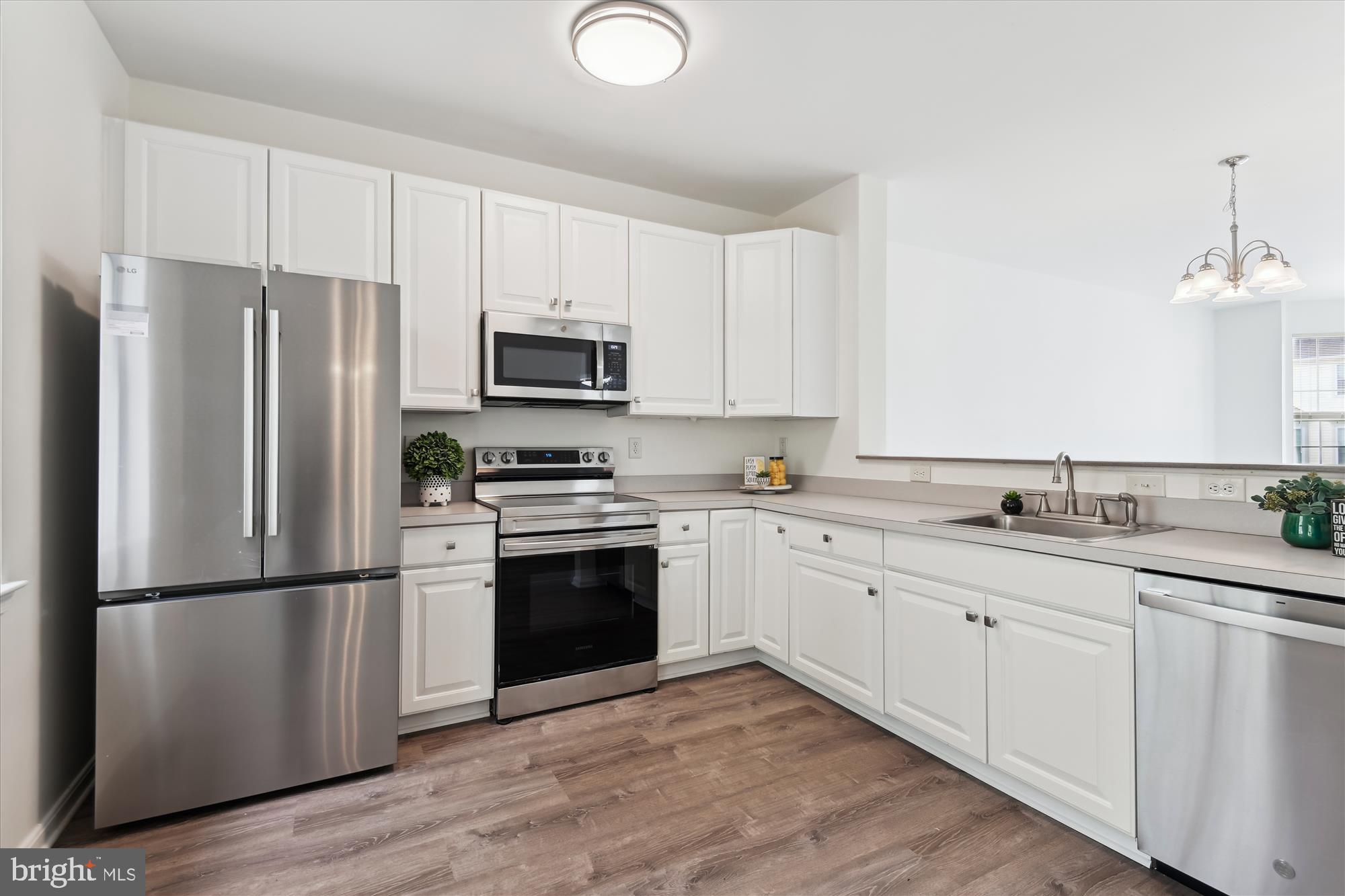 THE SANCTUARY - Residential