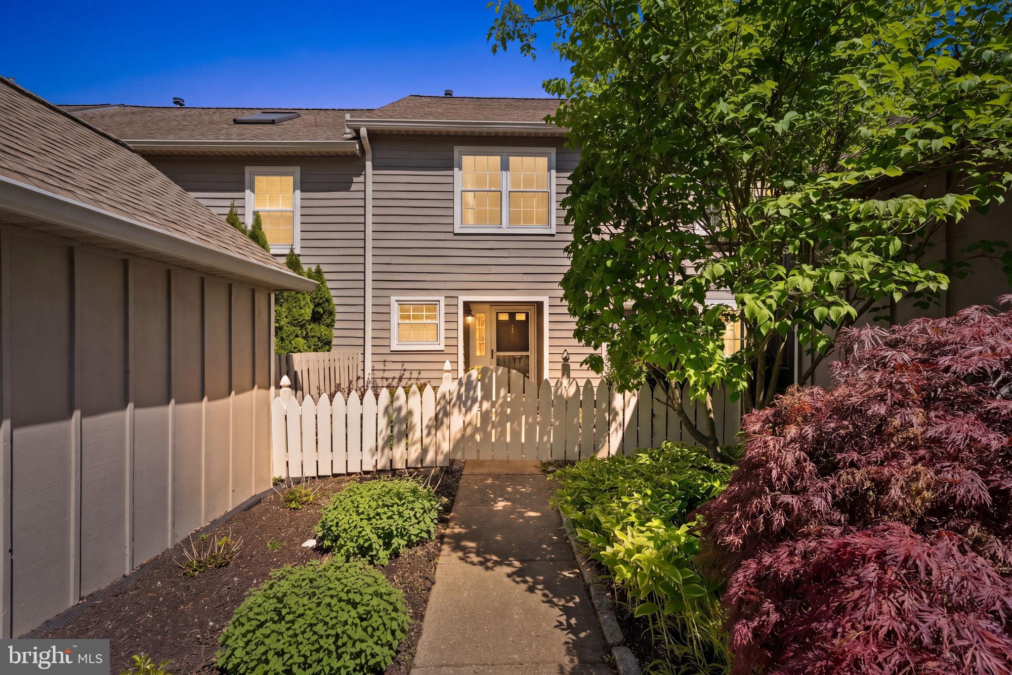 BLUE BELL WOODS - Residential