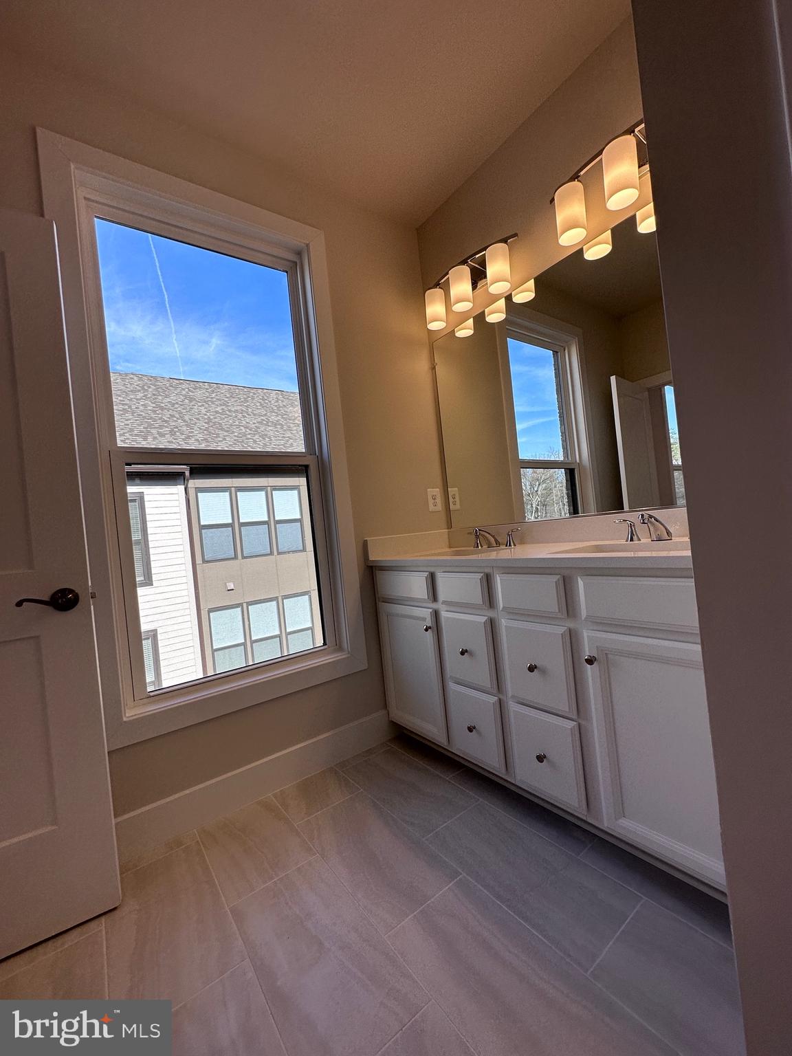 LIBERTY PARK - Residential Lease