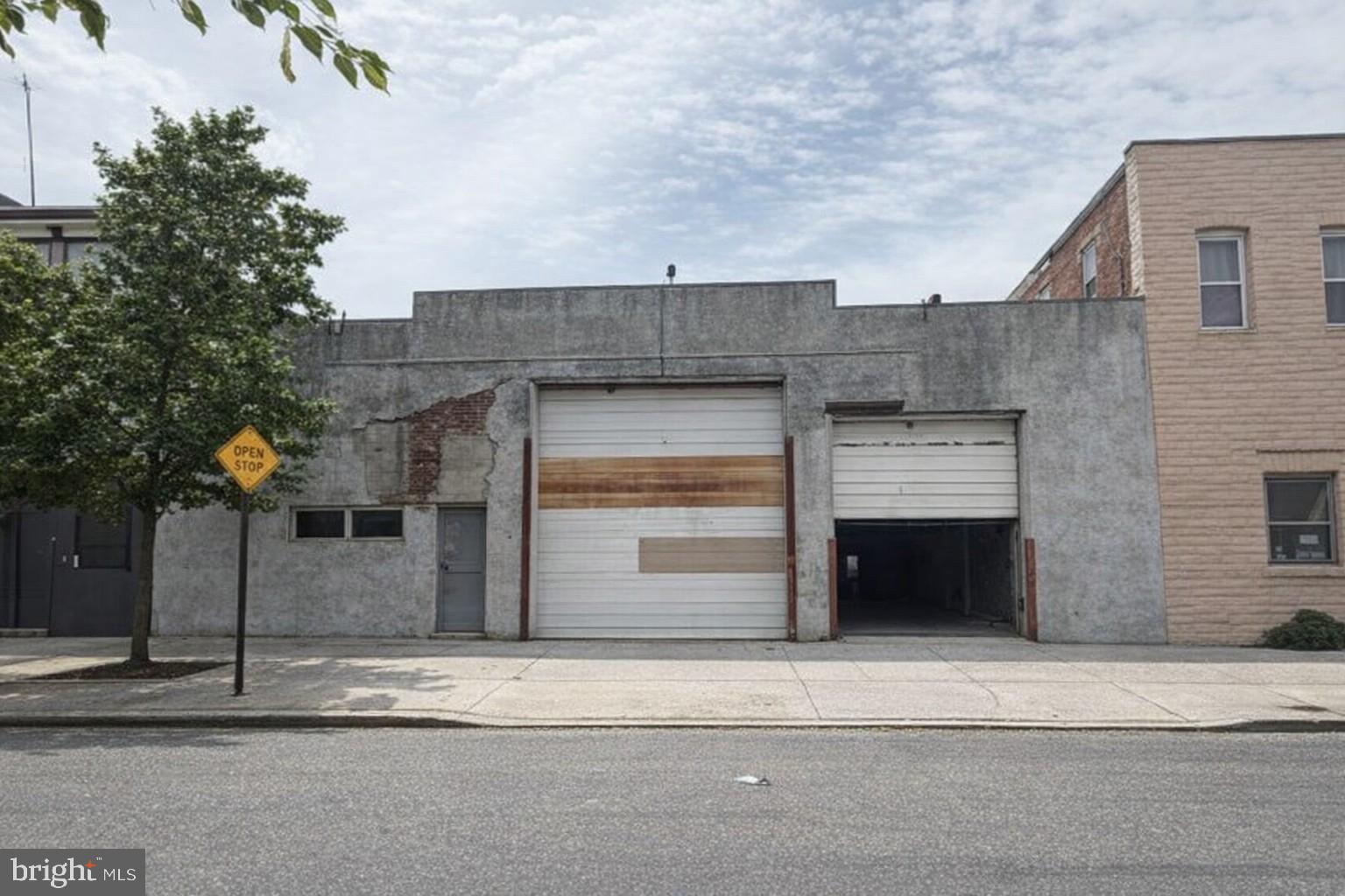 HIGHLANDTOWN - Commercial Sale