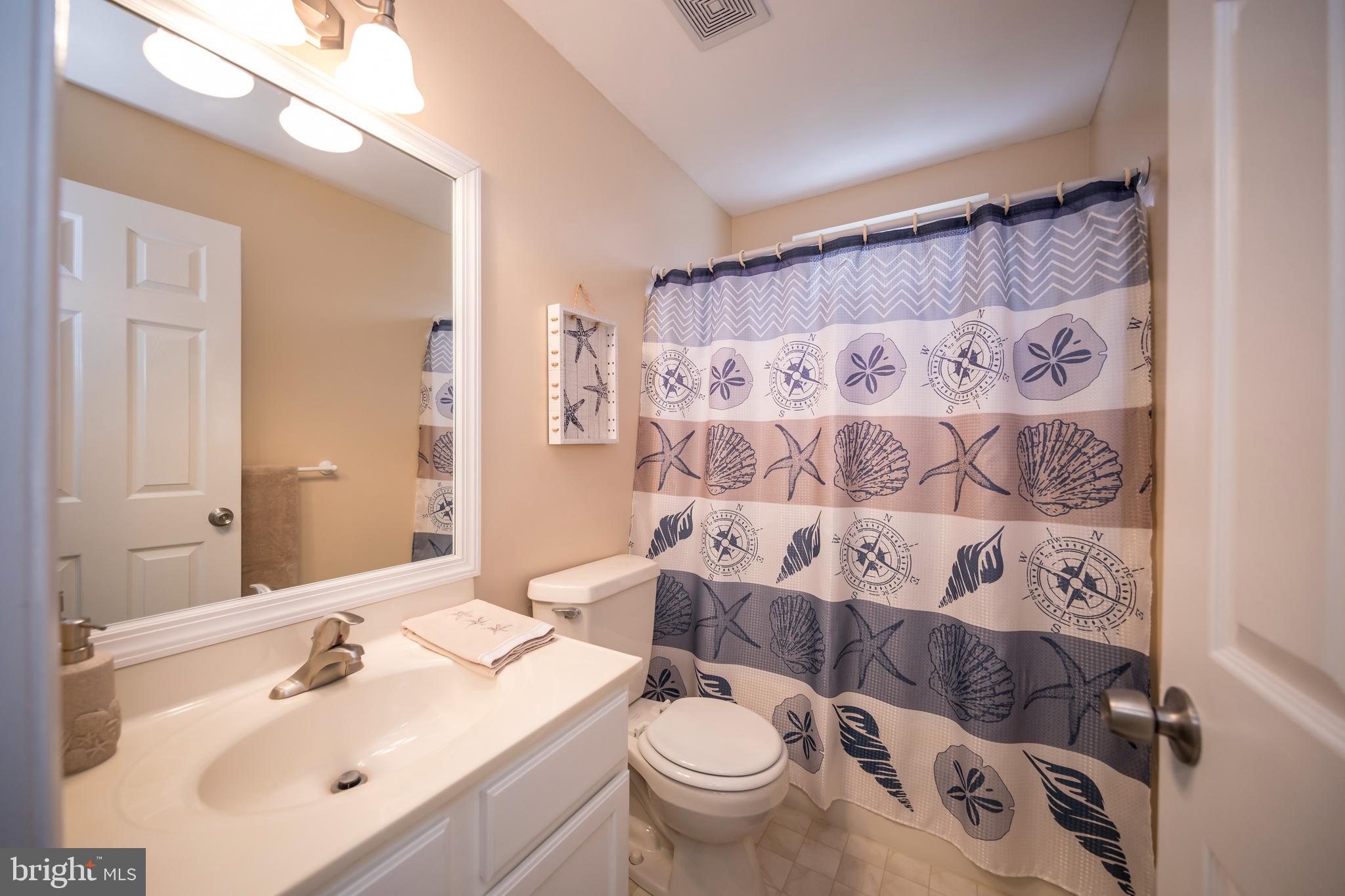 FOREST LAKES - Residential